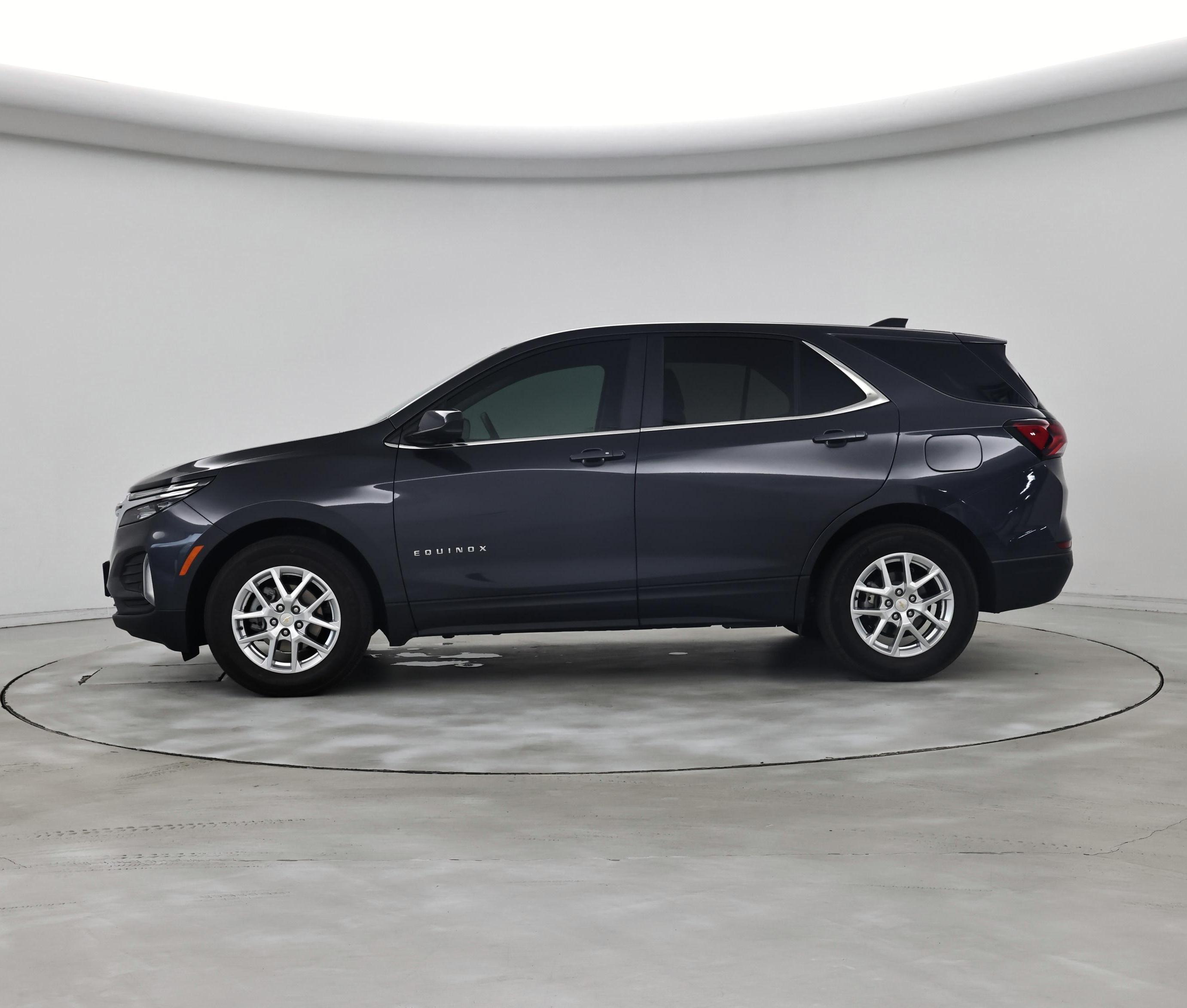 Thumbnail: 2022 Chevrolet Equinox - 3
