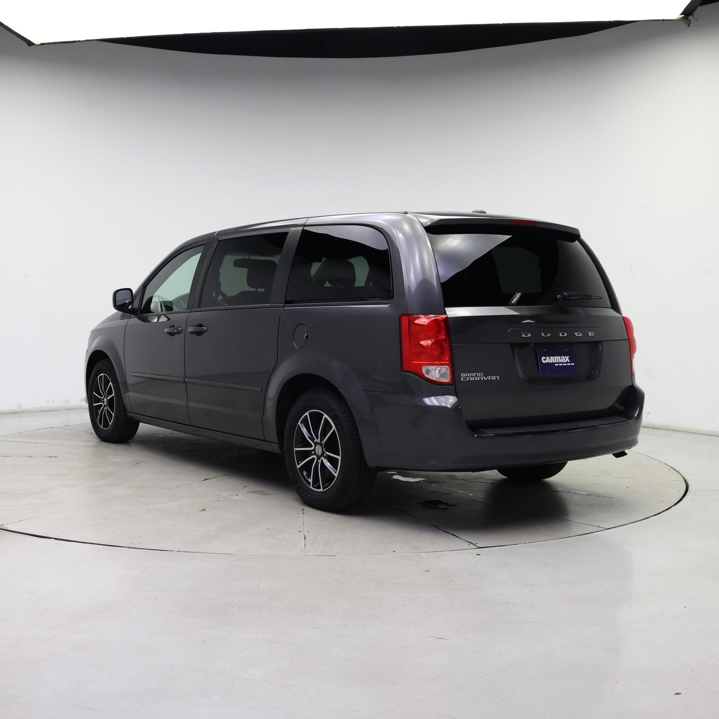 Thumbnail: 2015 Dodge Grand Caravan - 2