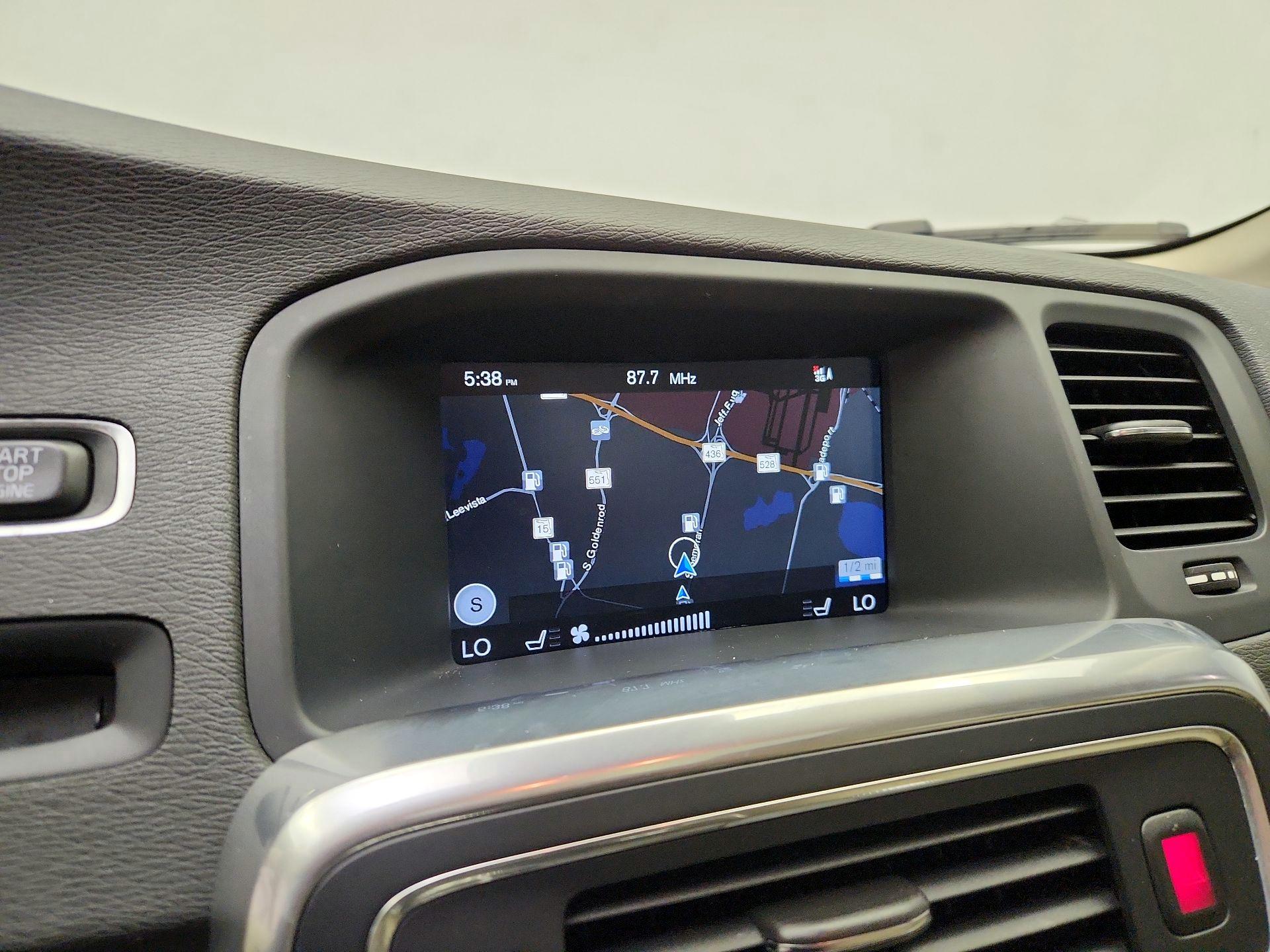 Thumbnail: 2015 Volvo S60 - 14