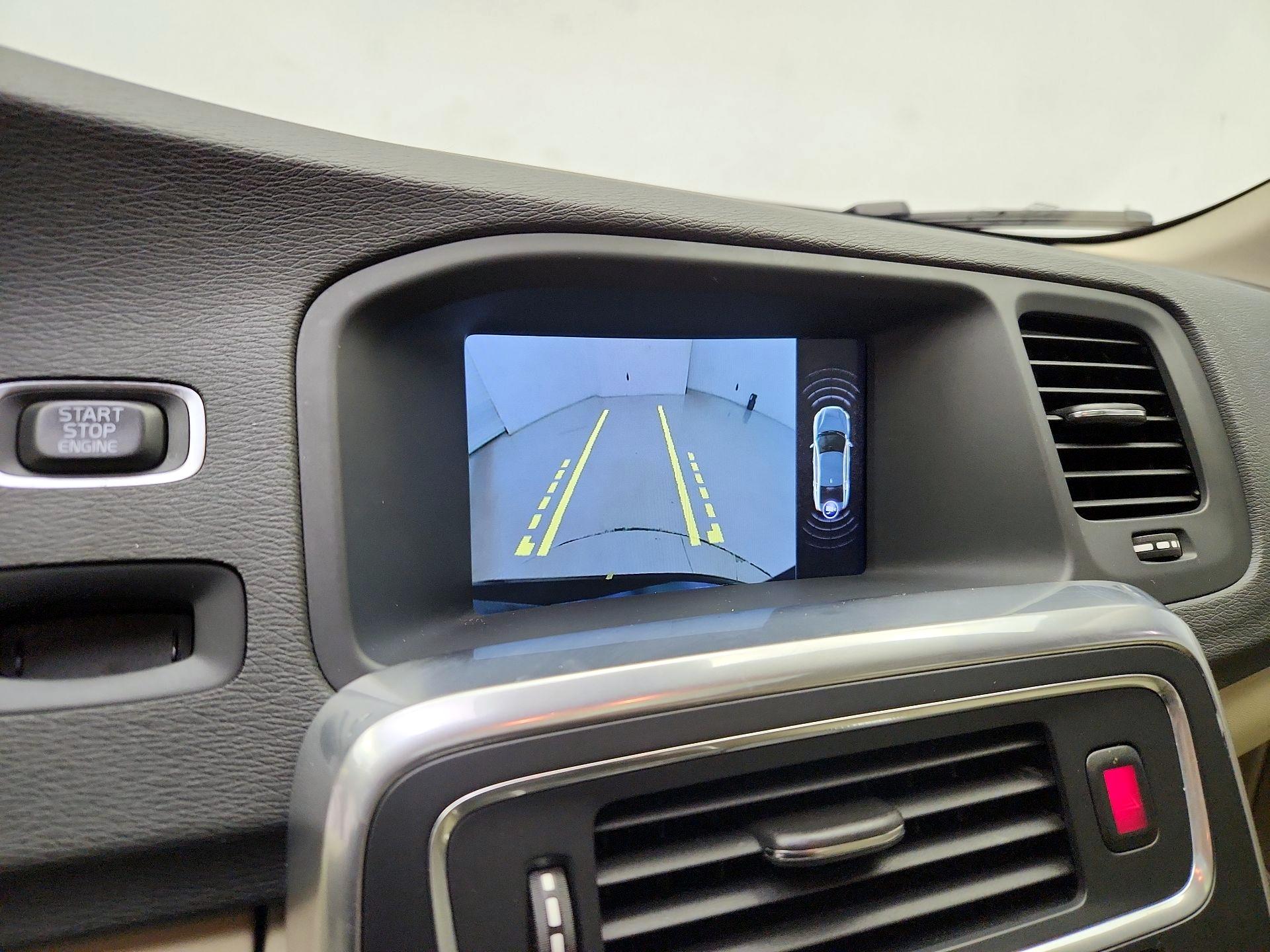 Thumbnail: 2015 Volvo S60 - 15