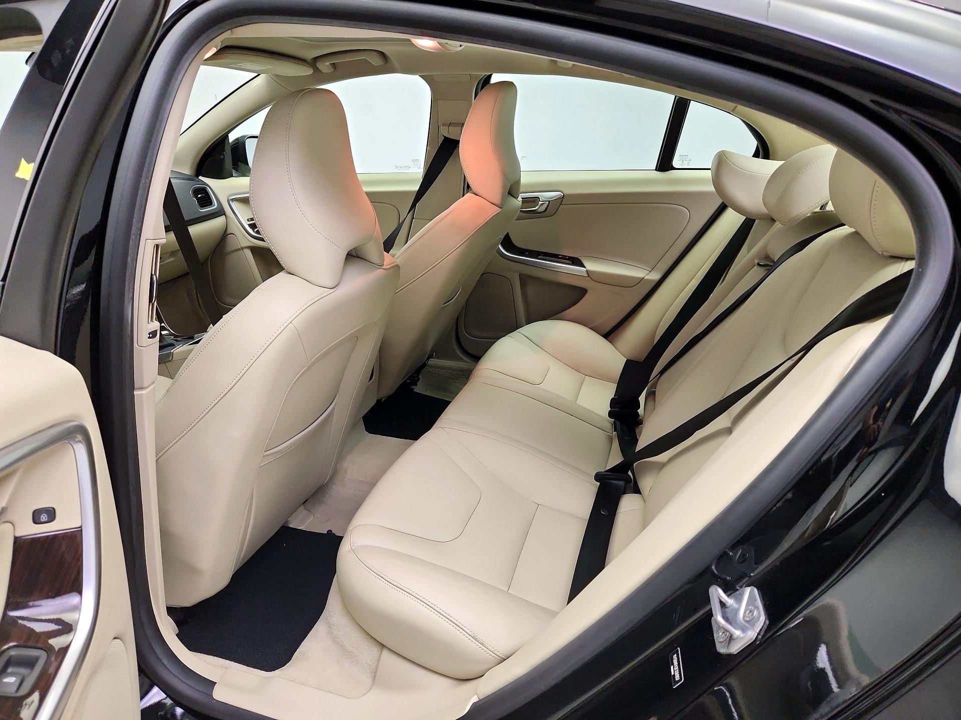 Thumbnail: 2015 Volvo S60 - 20