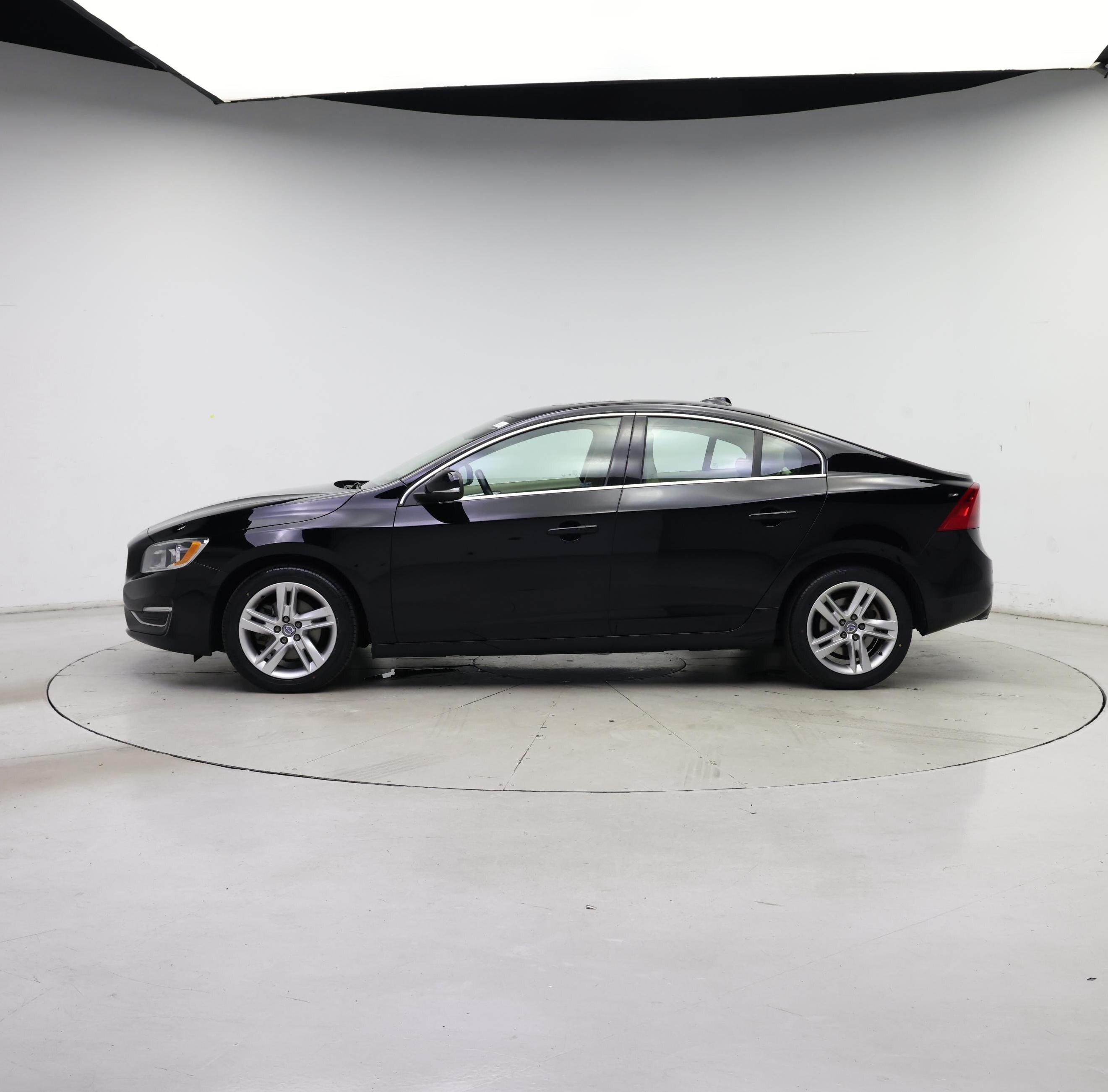 Thumbnail: 2015 Volvo S60 - 3