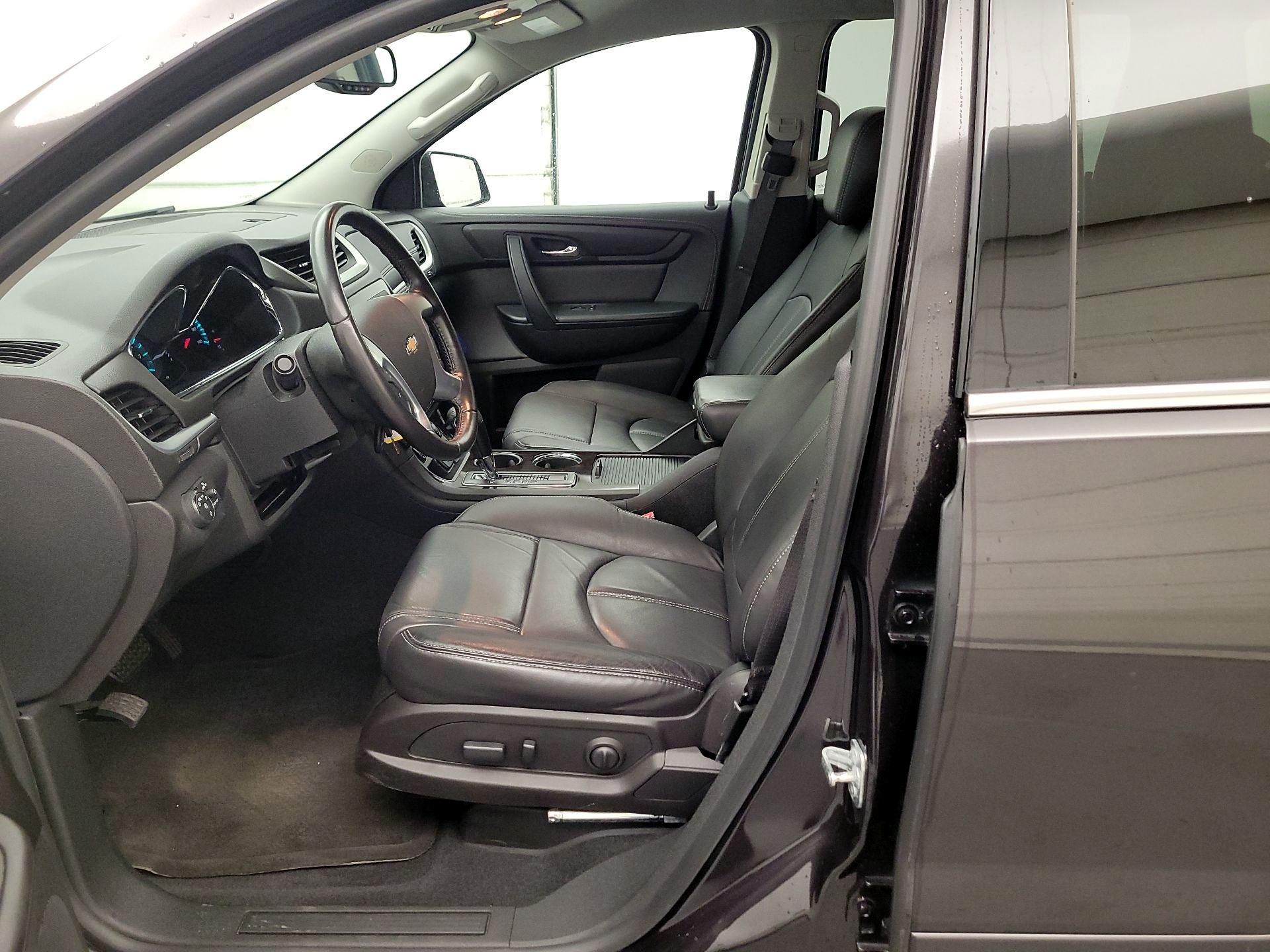 Thumbnail: 2017 Chevrolet Traverse - 11