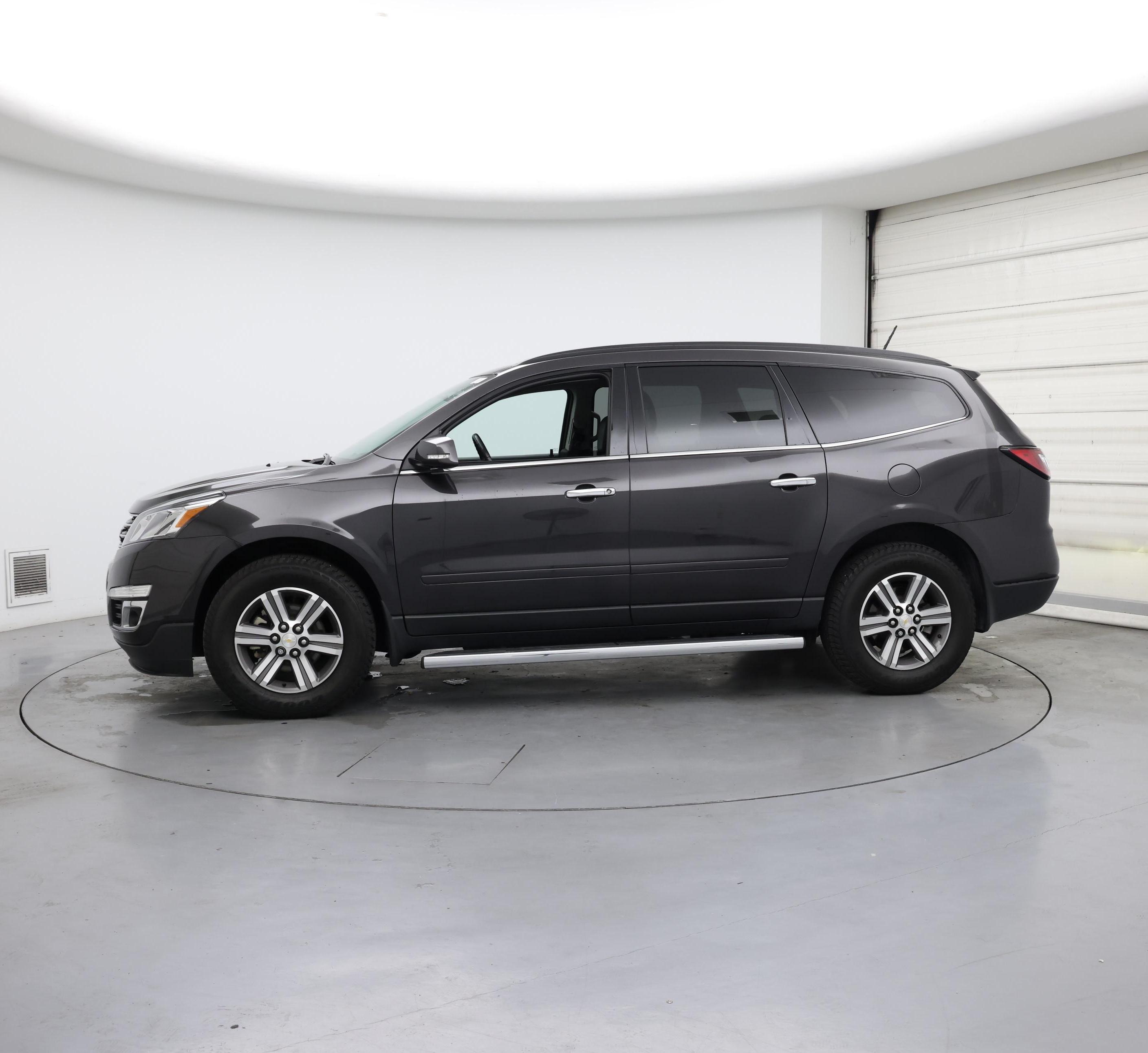 Thumbnail: 2017 Chevrolet Traverse - 3
