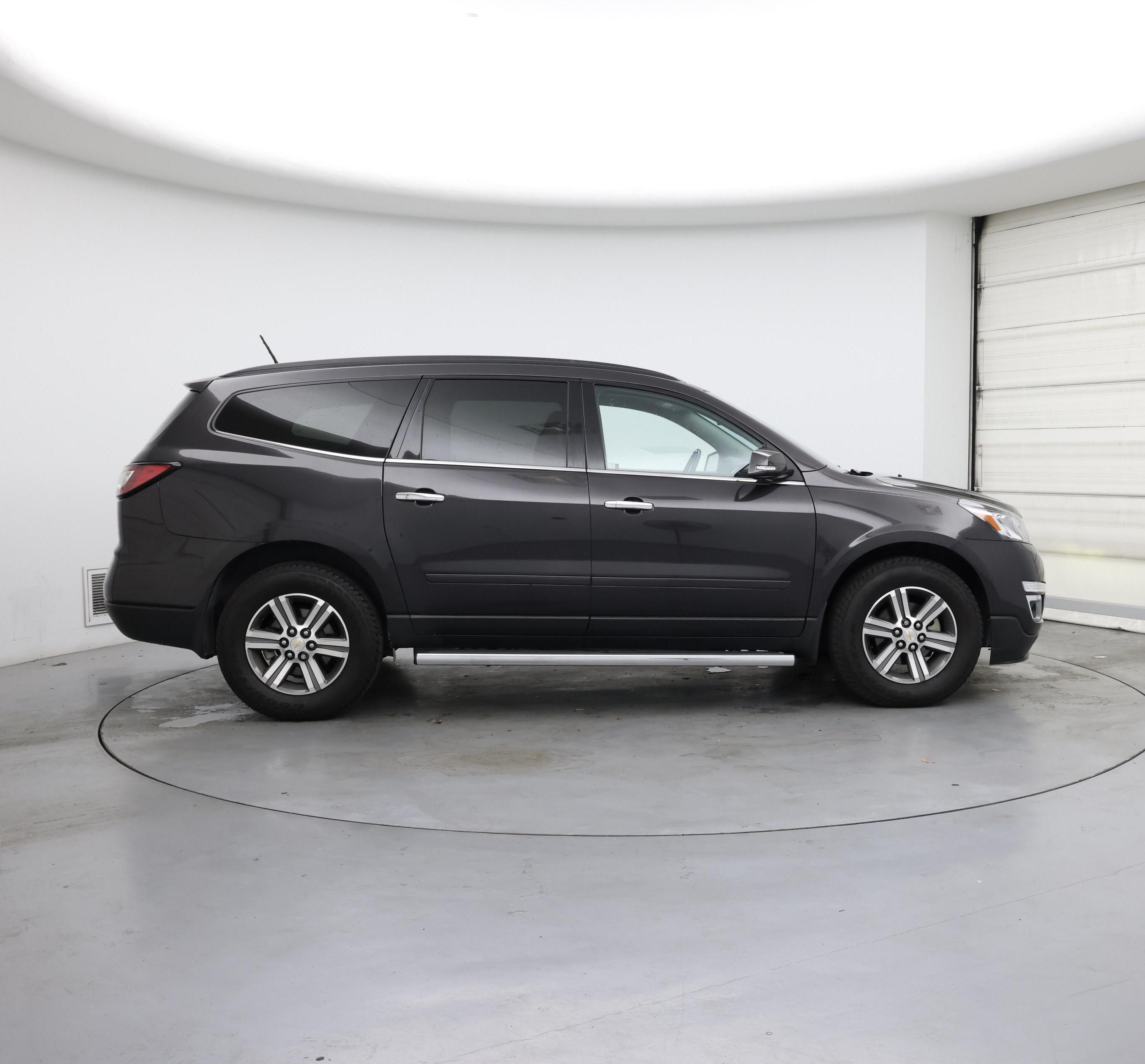 Thumbnail: 2017 Chevrolet Traverse - 7