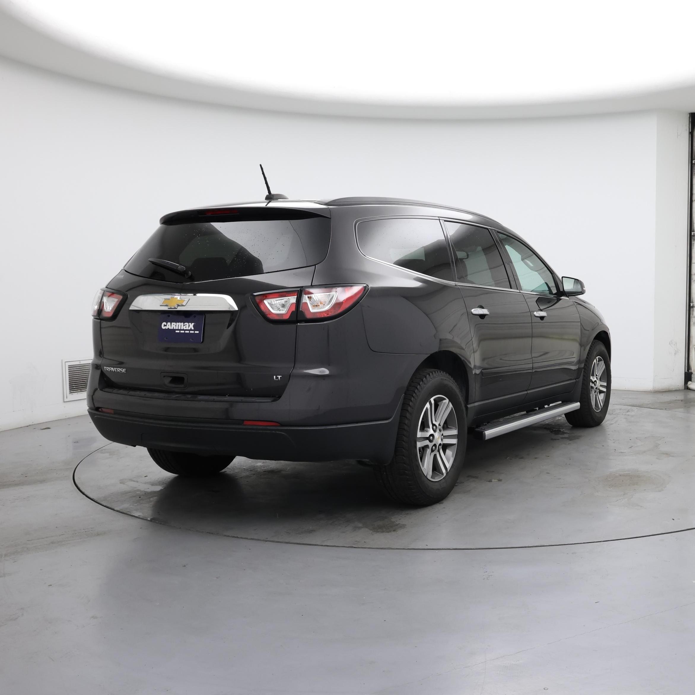 Thumbnail: 2017 Chevrolet Traverse - 8