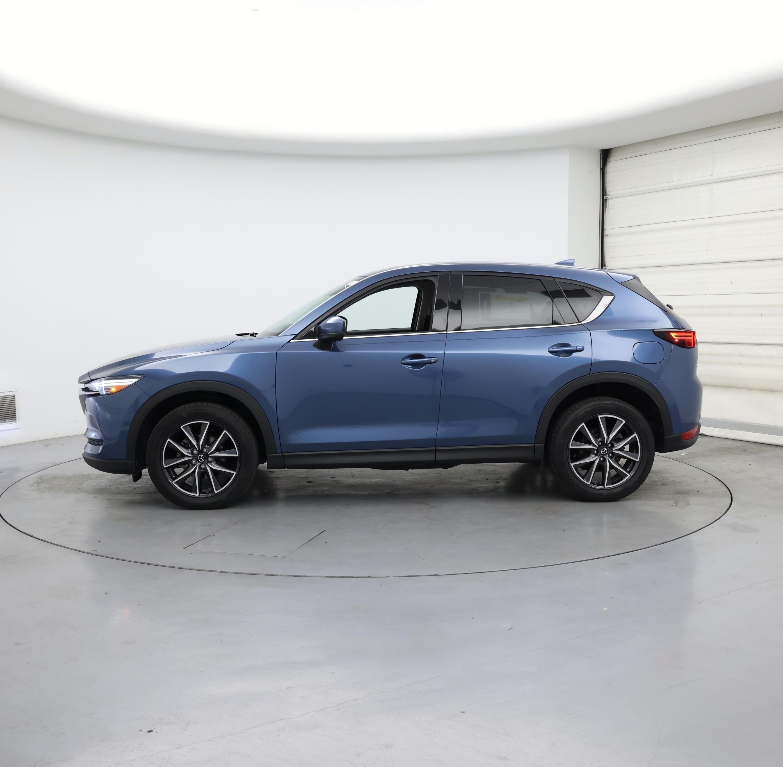 Thumbnail: 2017 Mazda CX-5 - 3