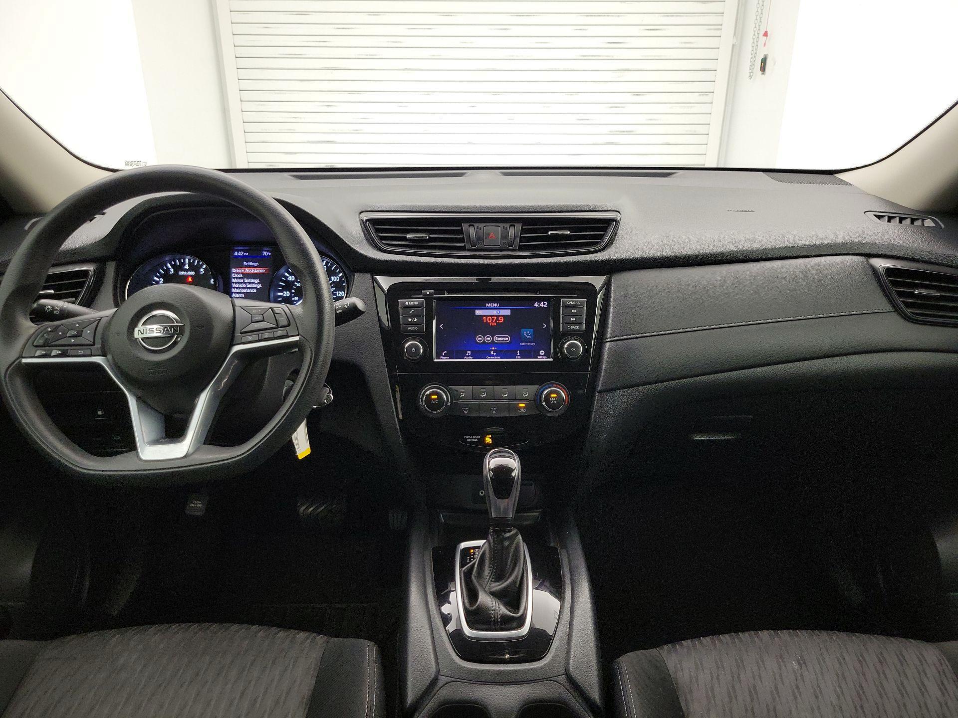 Thumbnail: 2018 Nissan Rogue - 9
