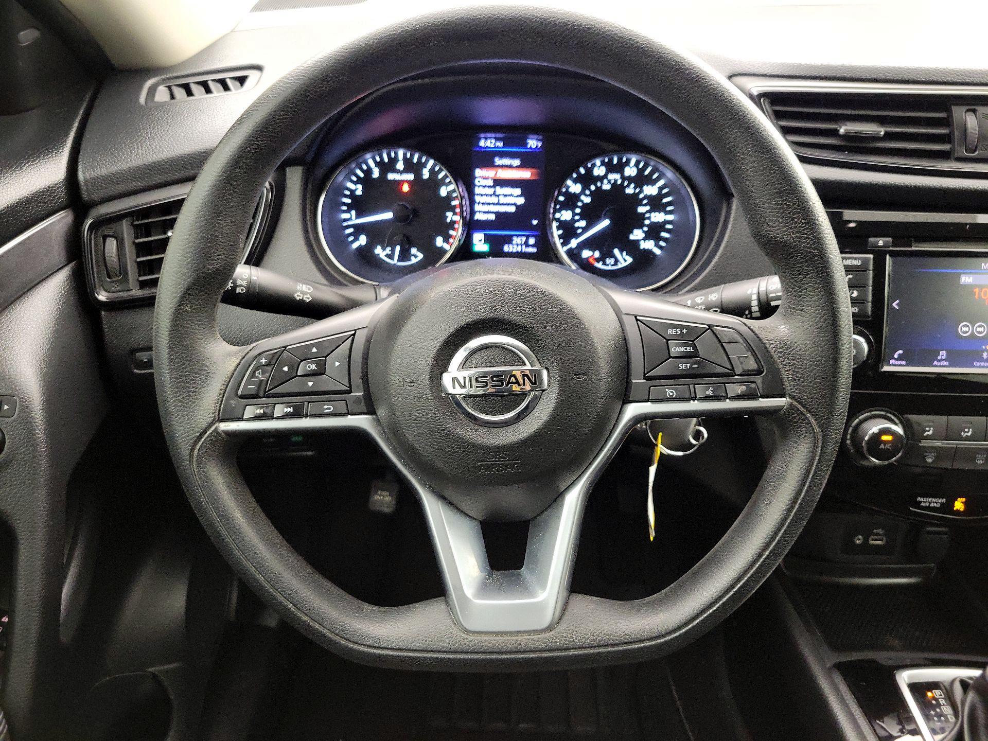 Thumbnail: 2018 Nissan Rogue - 10