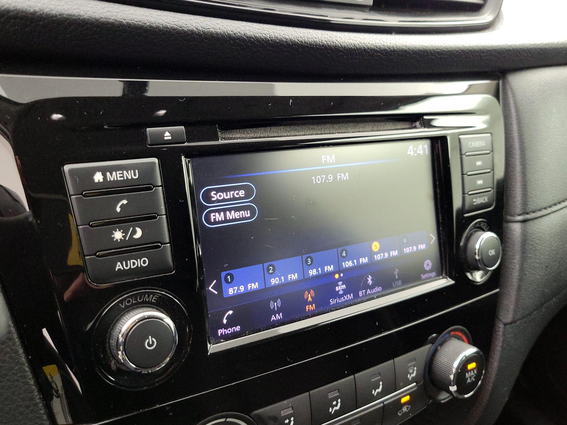 Thumbnail: 2018 Nissan Rogue - 15