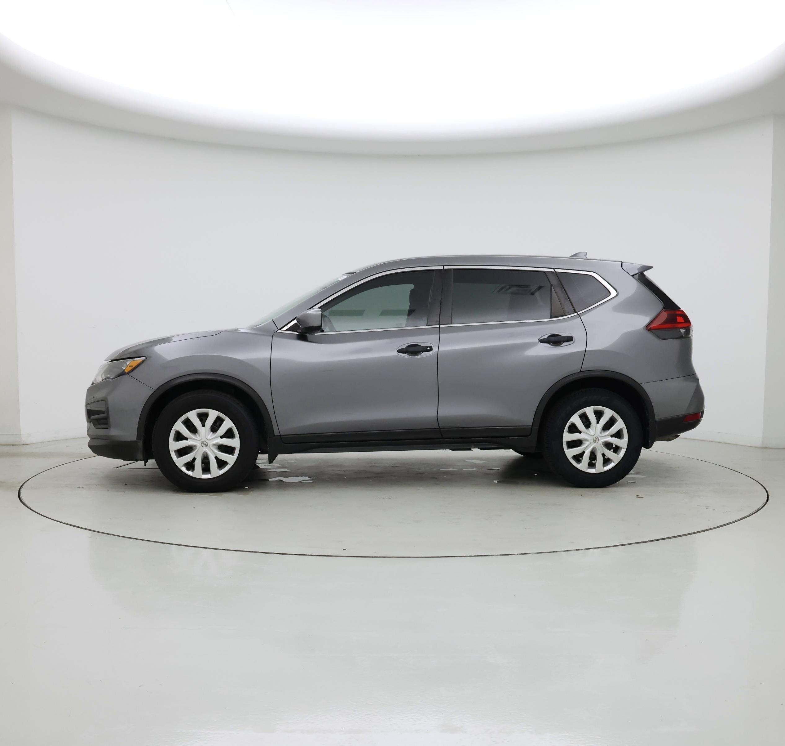 Thumbnail: 2018 Nissan Rogue - 3