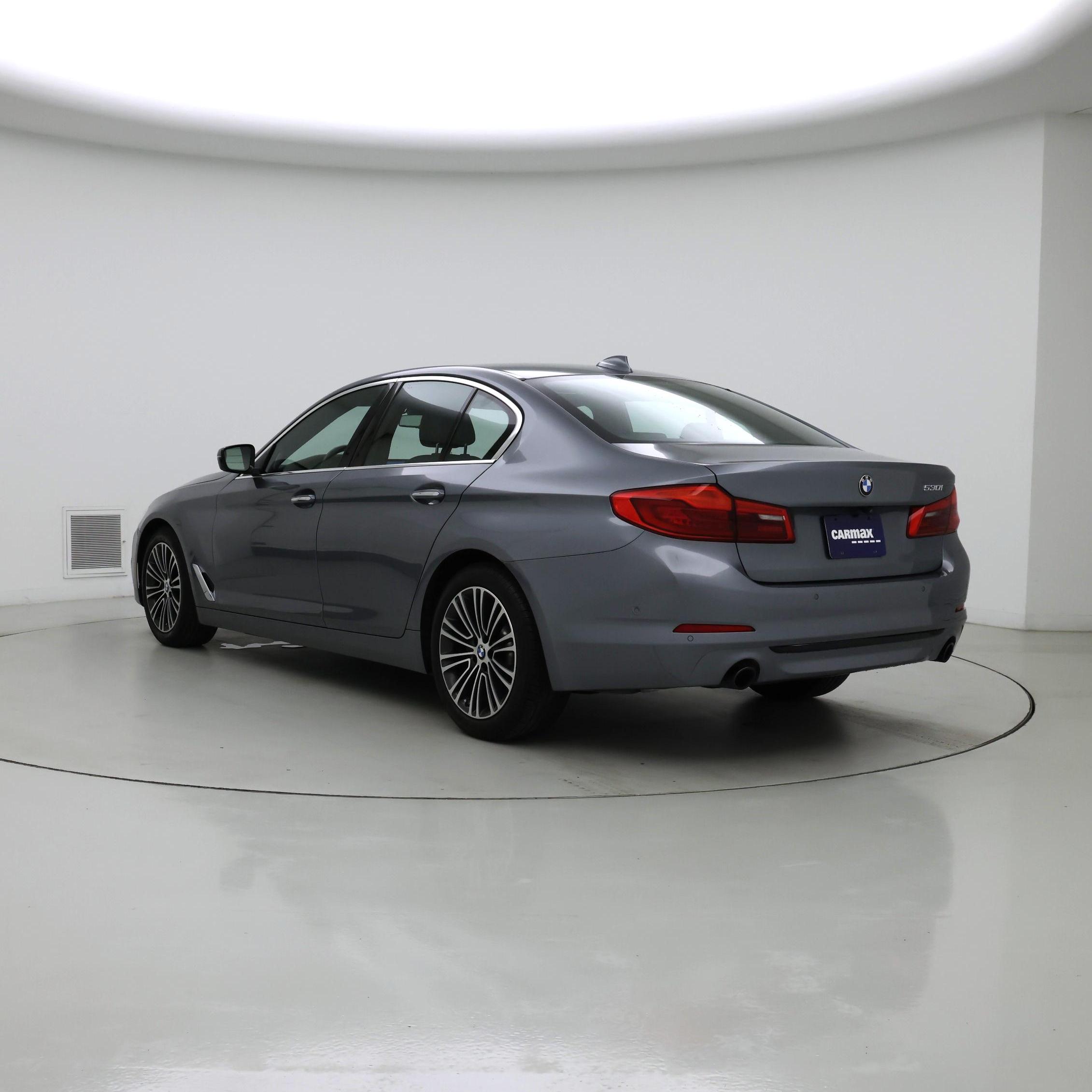 Thumbnail: 2017 BMW 5 Series - 2