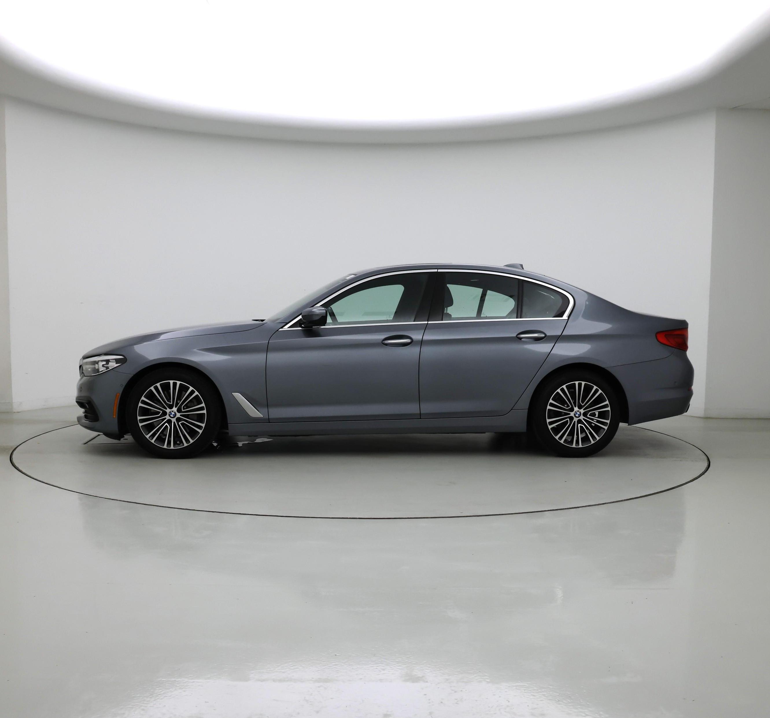Thumbnail: 2017 BMW 5 Series - 3