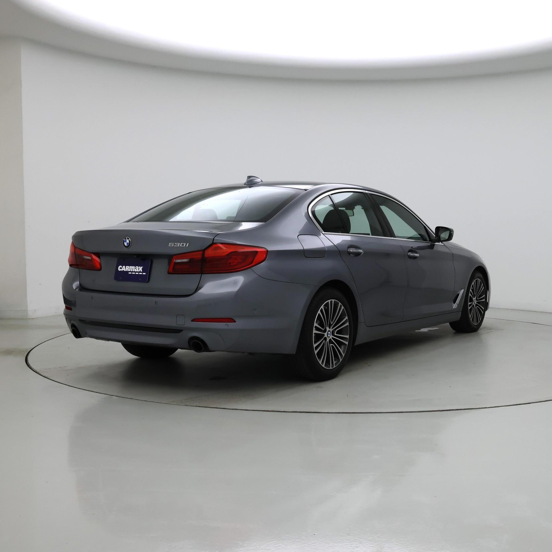 Thumbnail: 2017 BMW 5 Series - 8