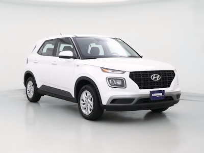 White 2023 Hyundai Venue SE