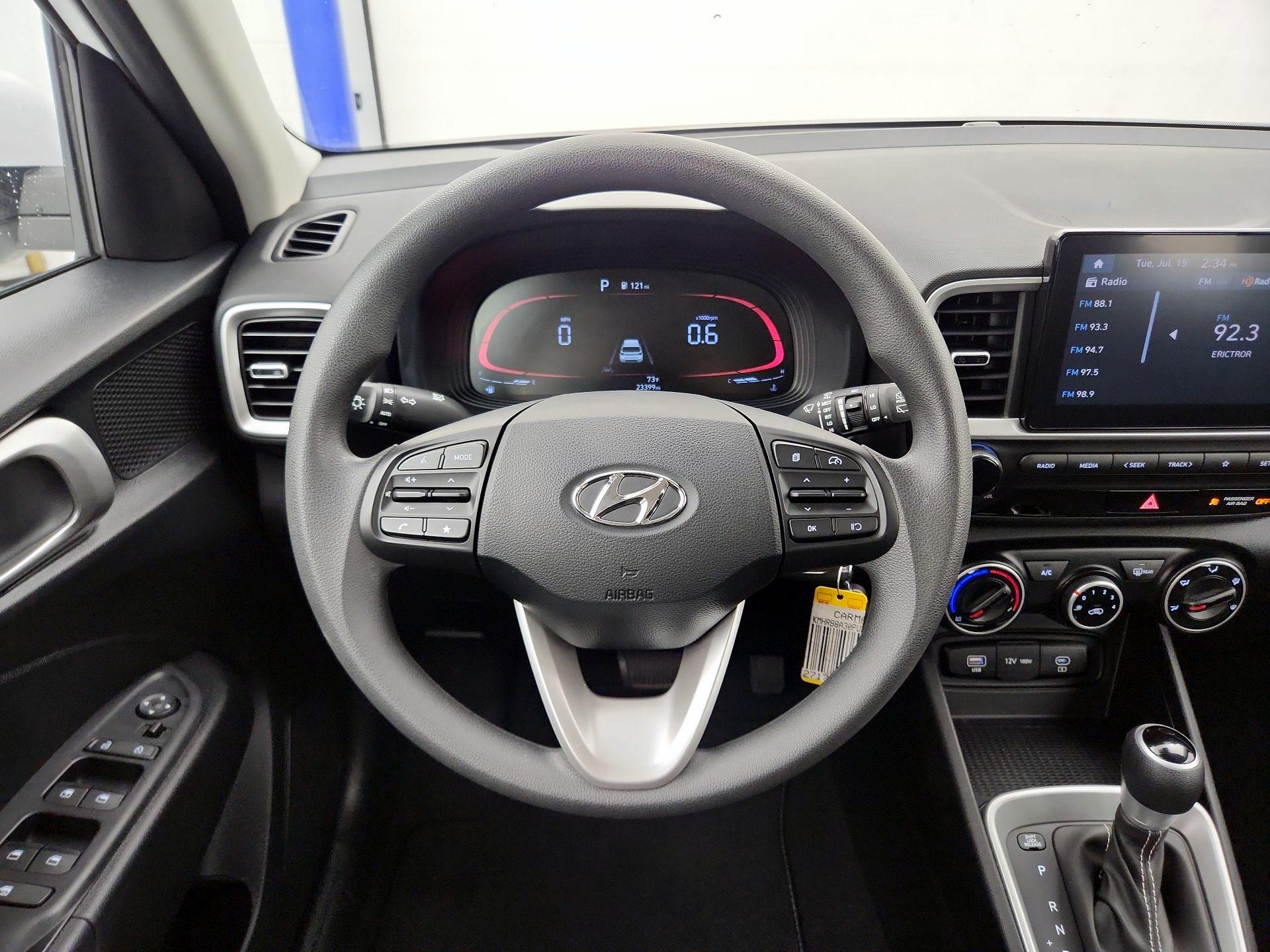 Thumbnail: 2023 Hyundai Venue - 10