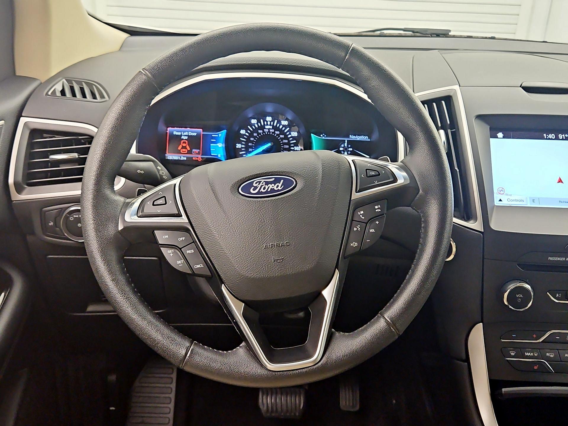 Thumbnail: 2018 Ford Edge - 10