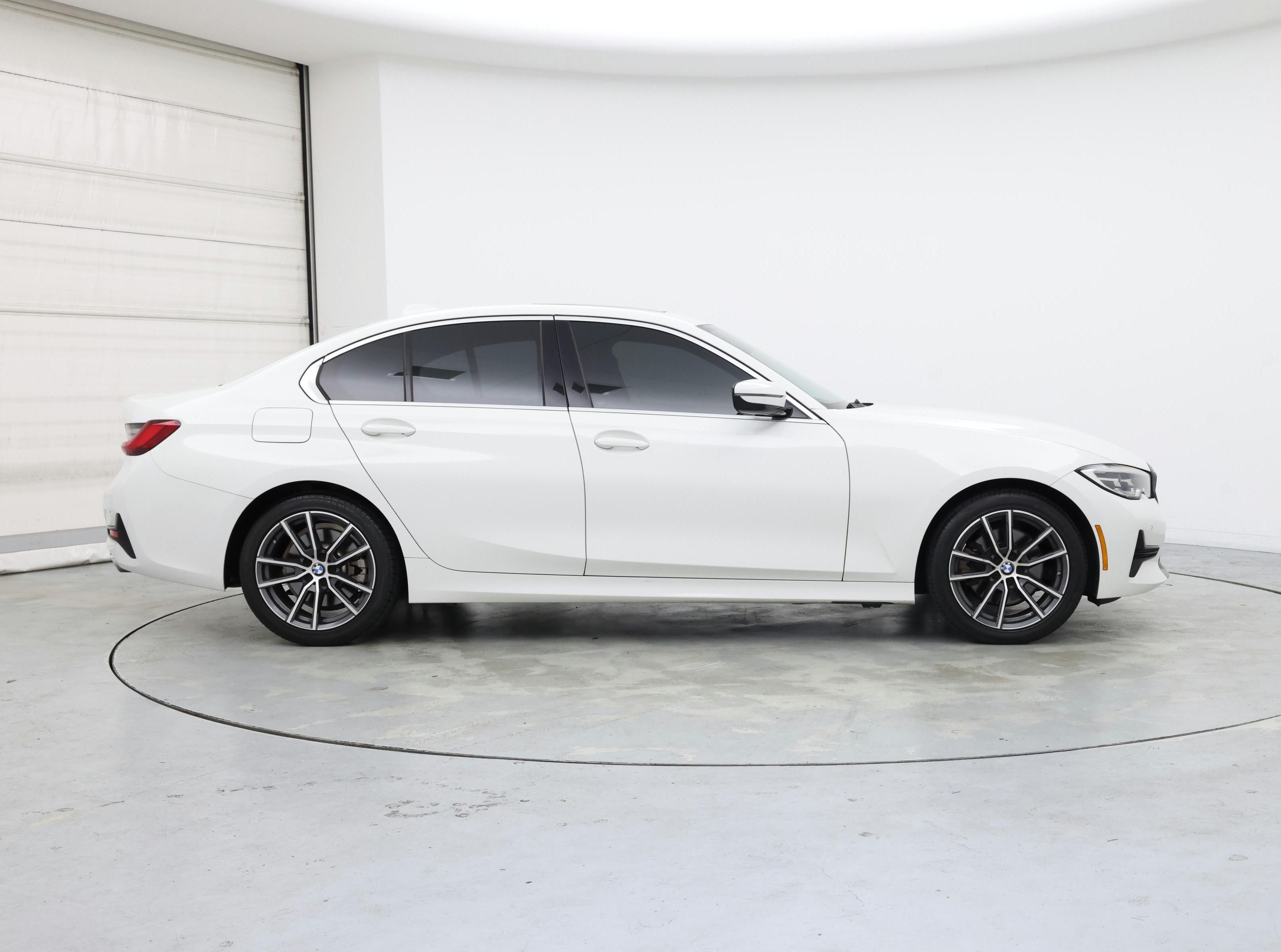 Thumbnail: 2021 BMW 3 Series - 7