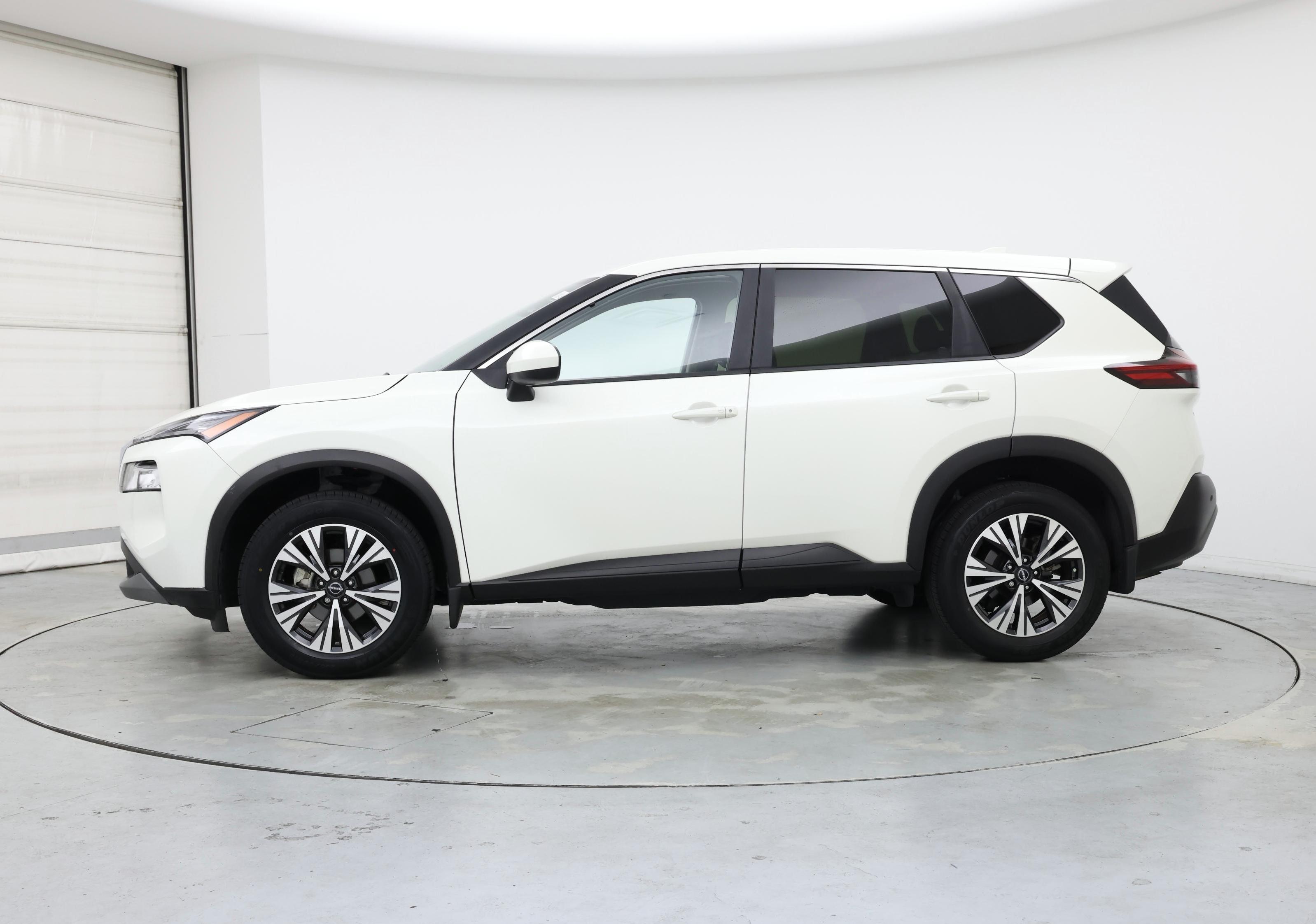 Thumbnail: 2023 Nissan Rogue - 3