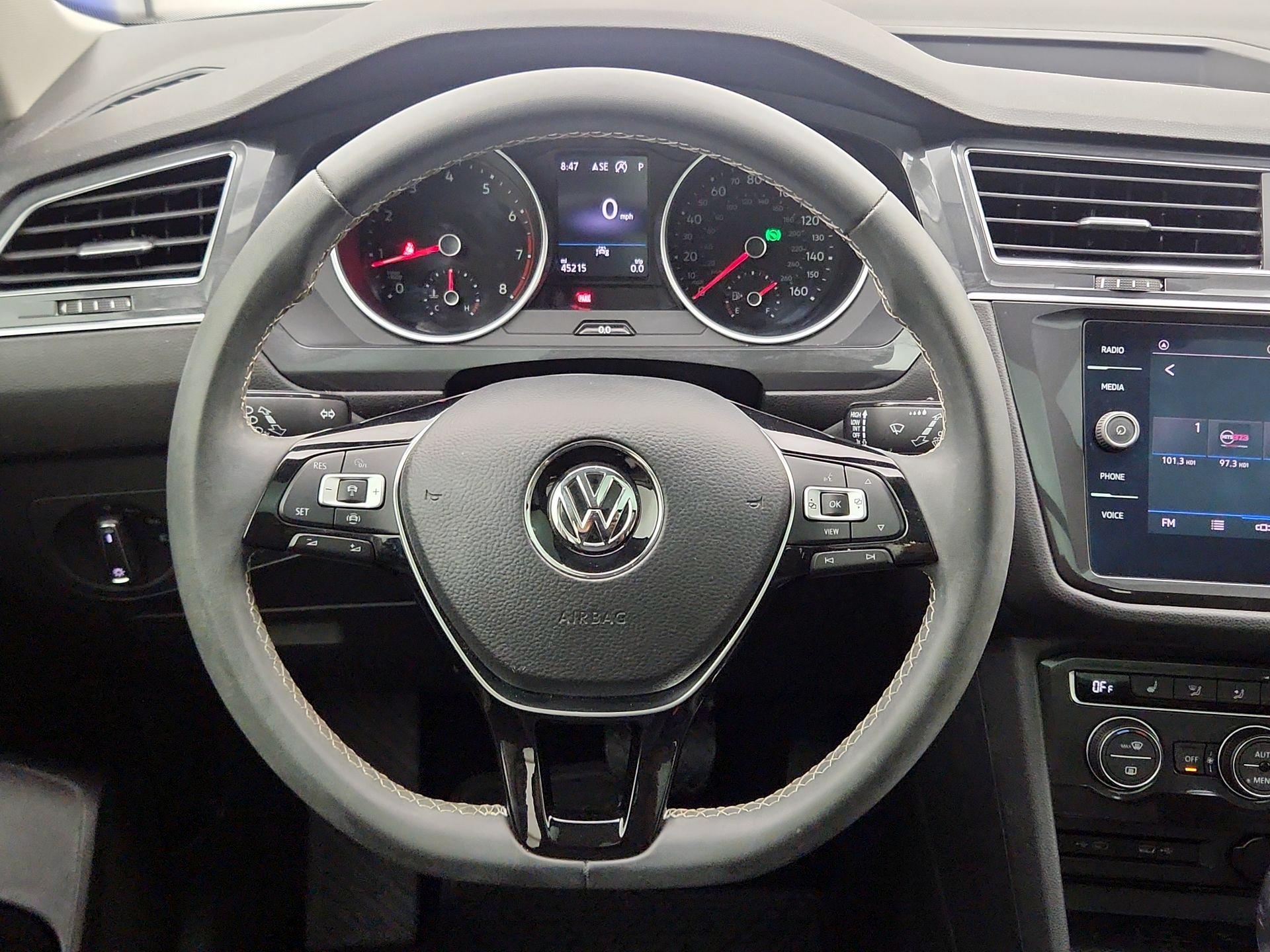 Thumbnail: 2021 Volkswagen Tiguan - 10