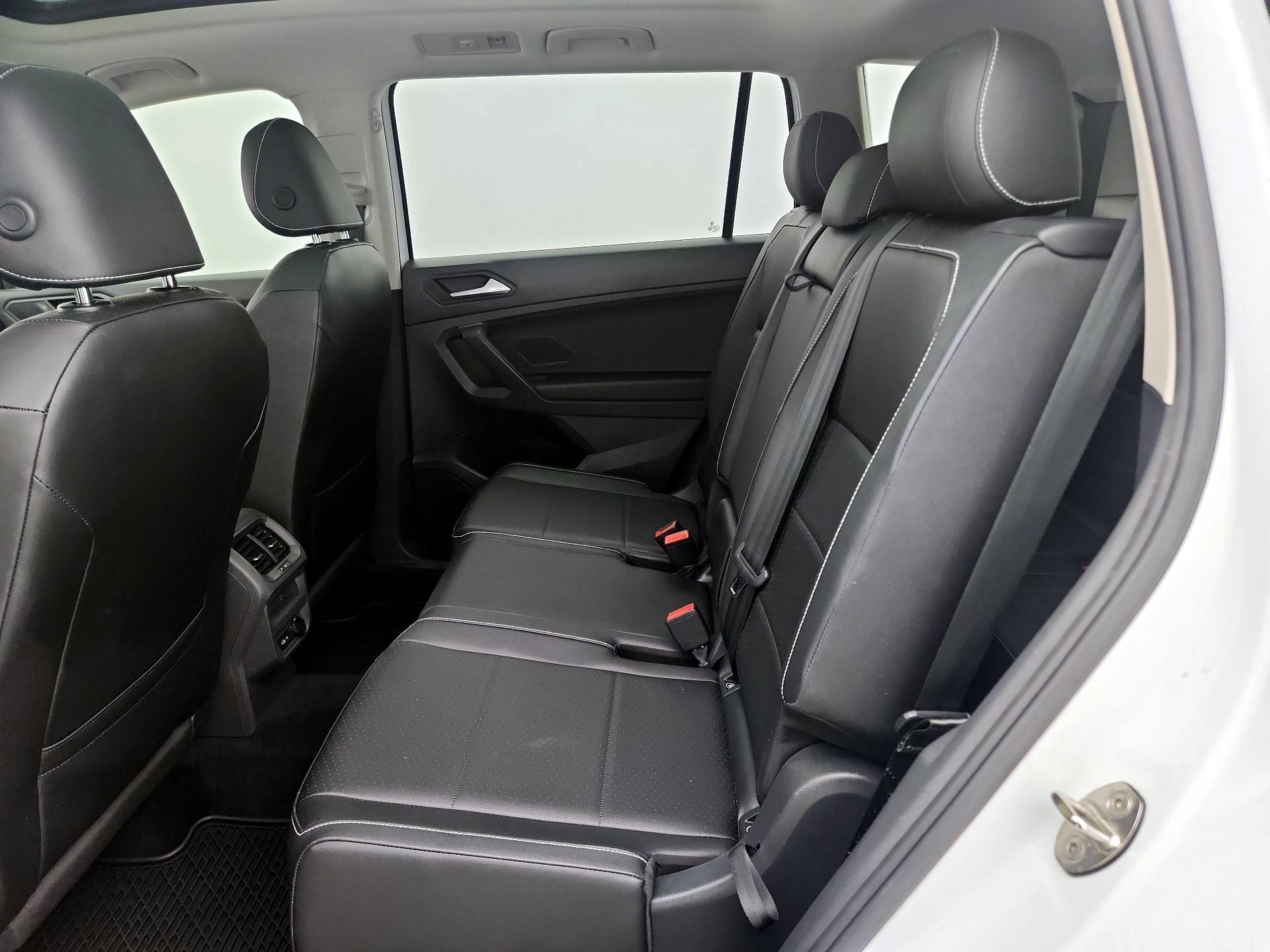 Thumbnail: 2021 Volkswagen Tiguan - 20