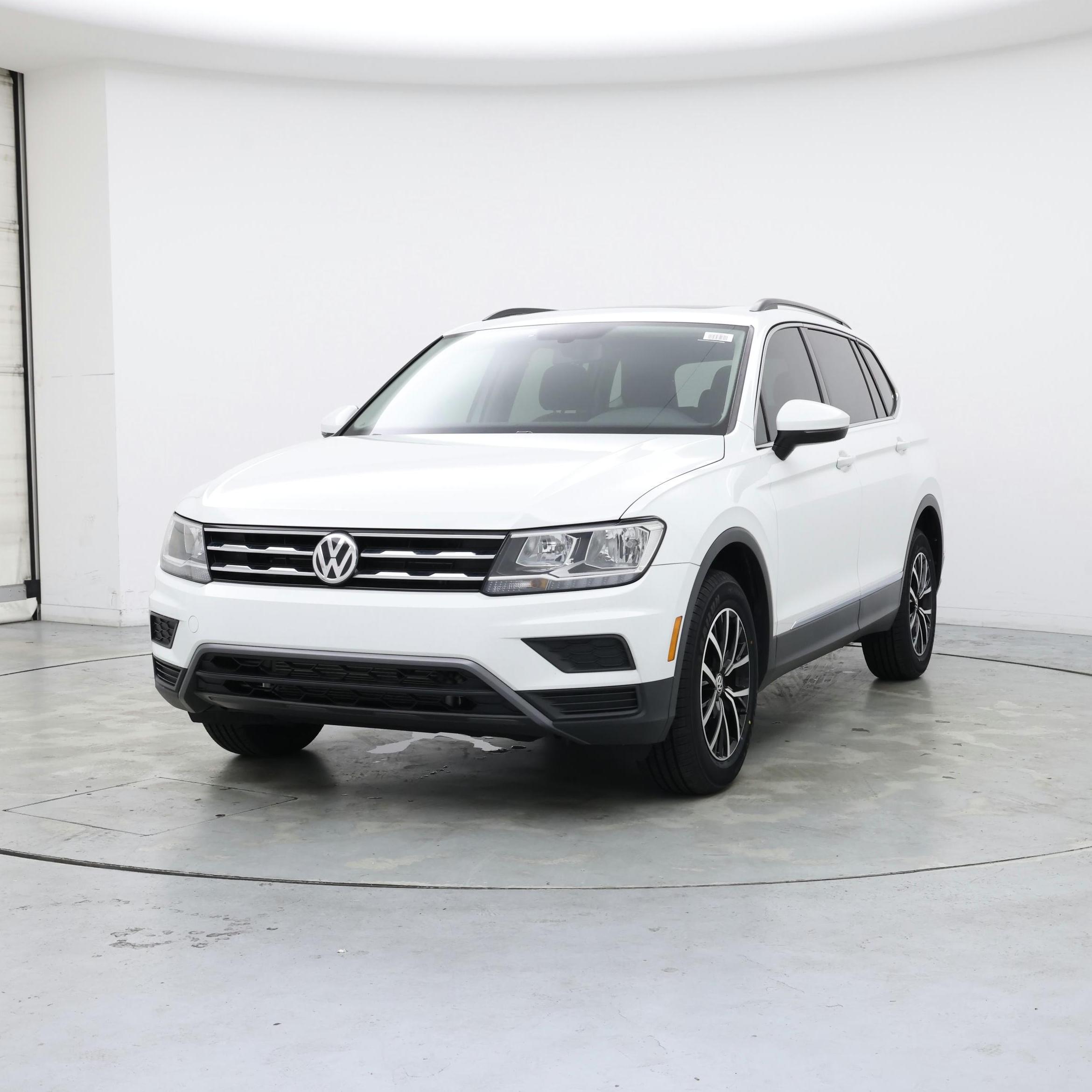 Thumbnail: 2021 Volkswagen Tiguan - 4