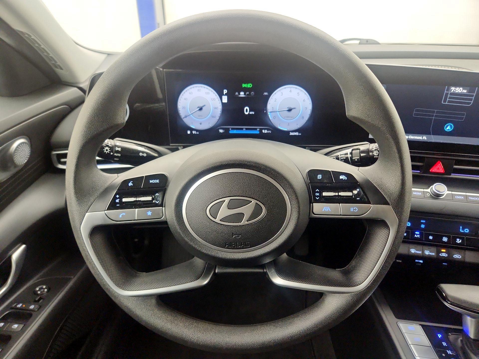 Thumbnail: 2024 Hyundai Elantra - 10
