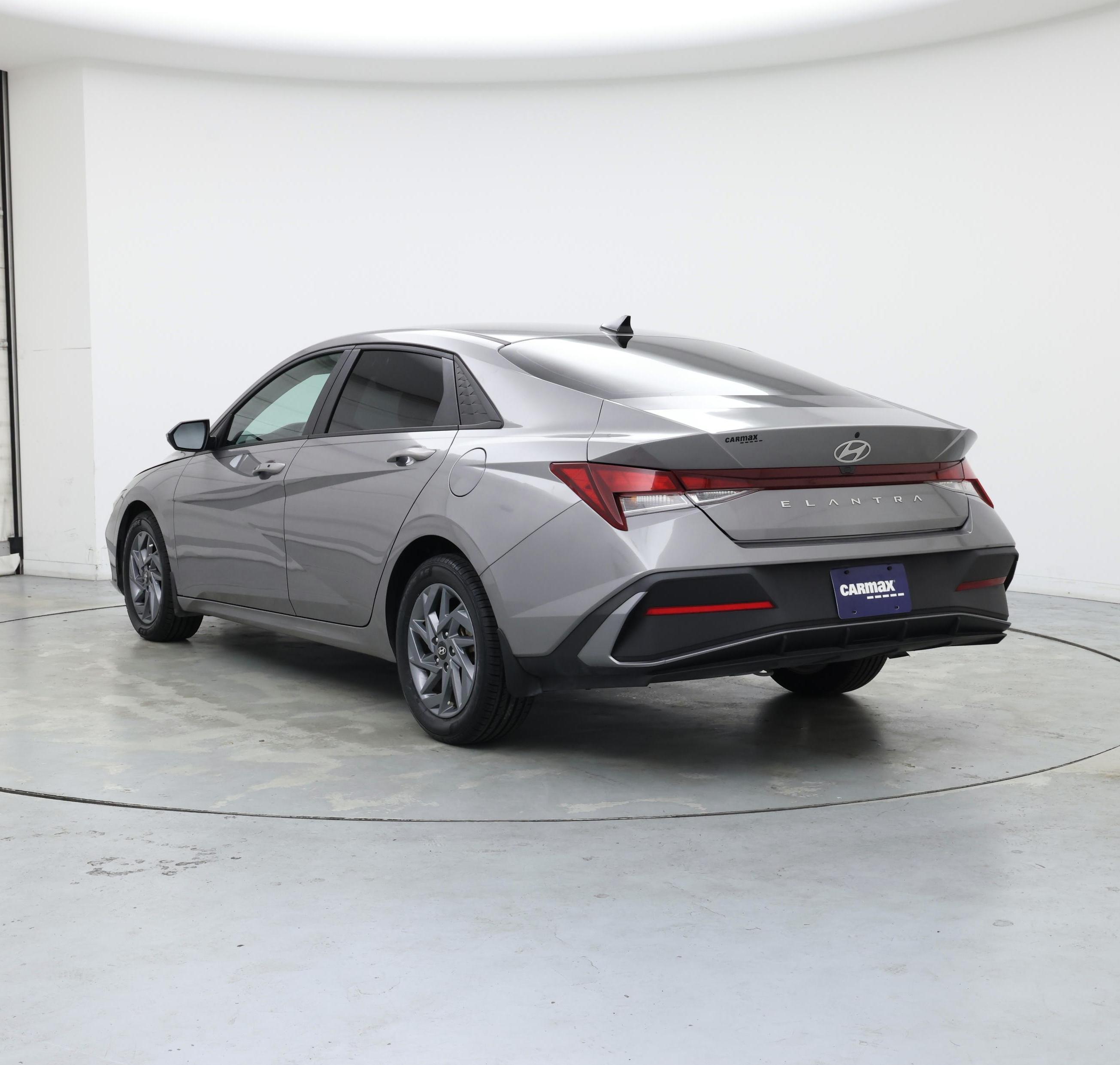 Thumbnail: 2024 Hyundai Elantra - 2