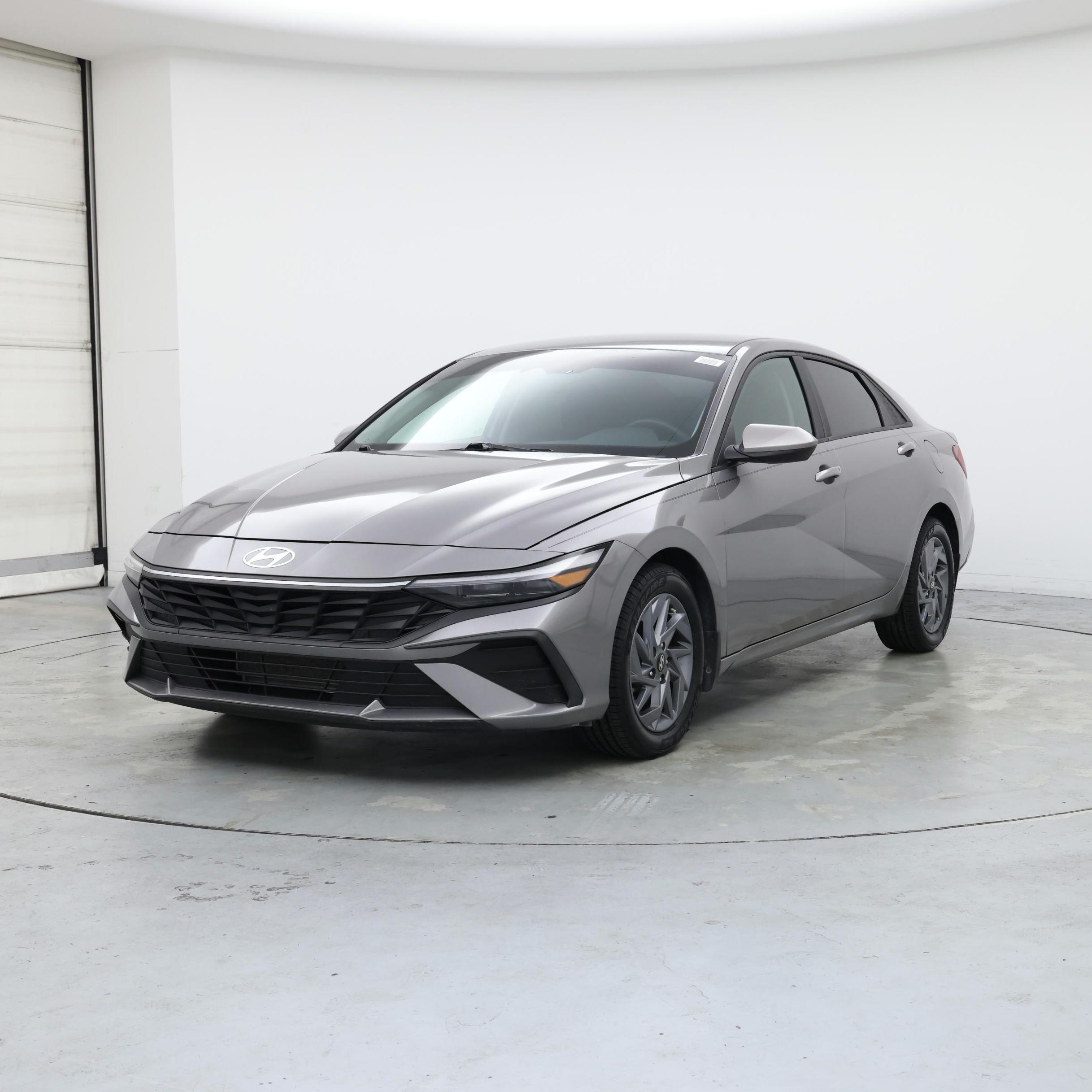 Thumbnail: 2024 Hyundai Elantra - 4