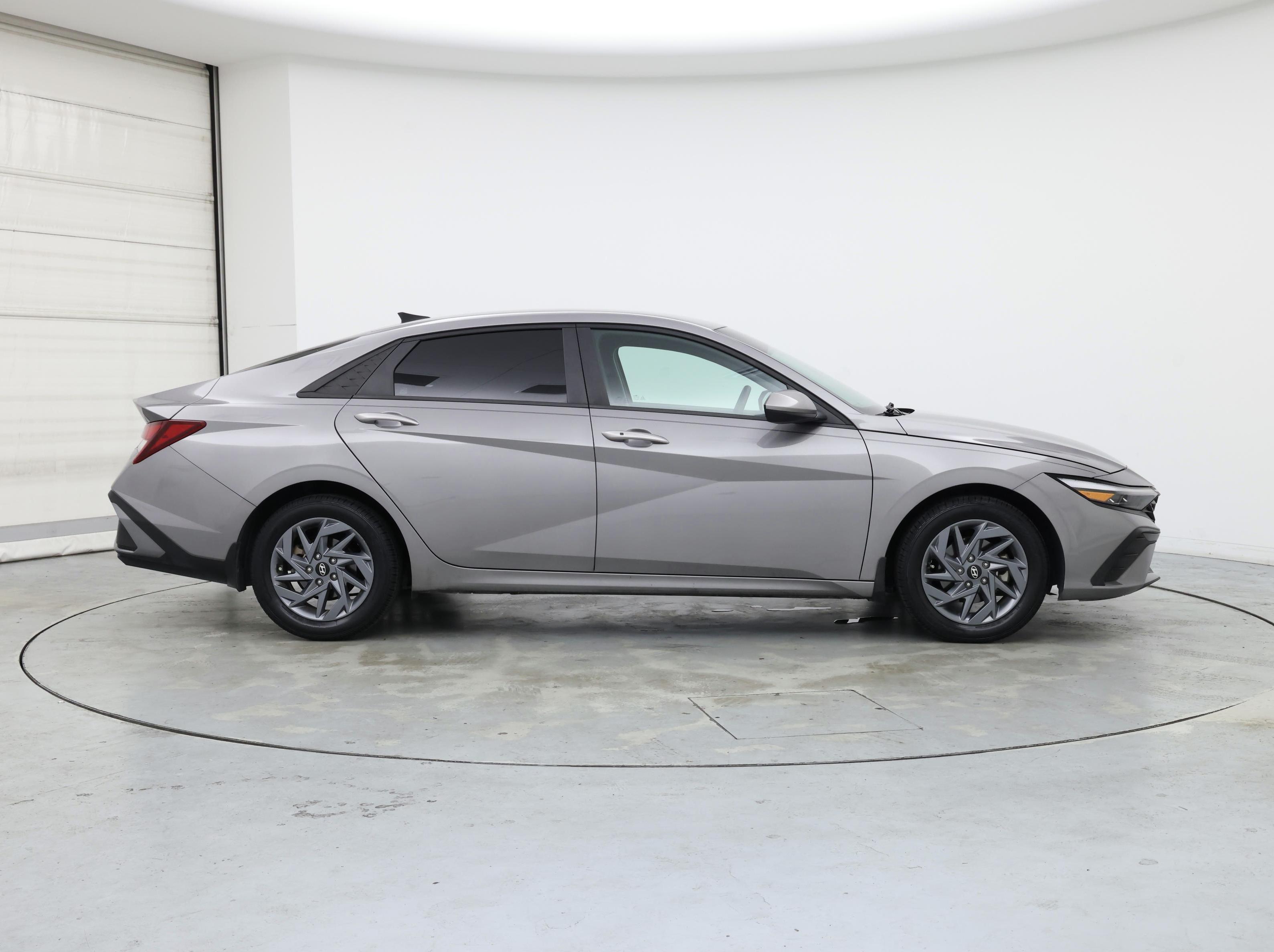 Thumbnail: 2024 Hyundai Elantra - 7