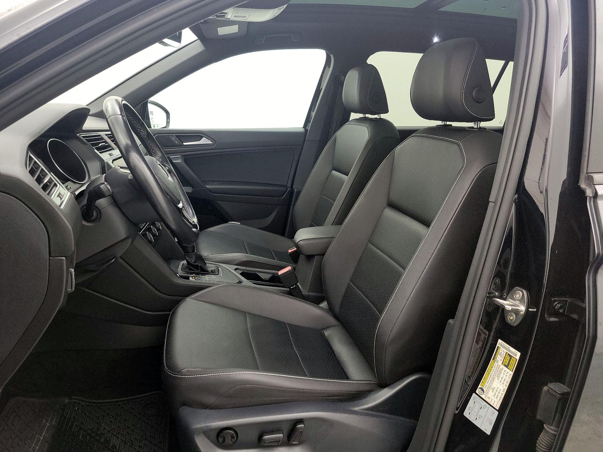 Thumbnail: 2021 Volkswagen Tiguan - 11