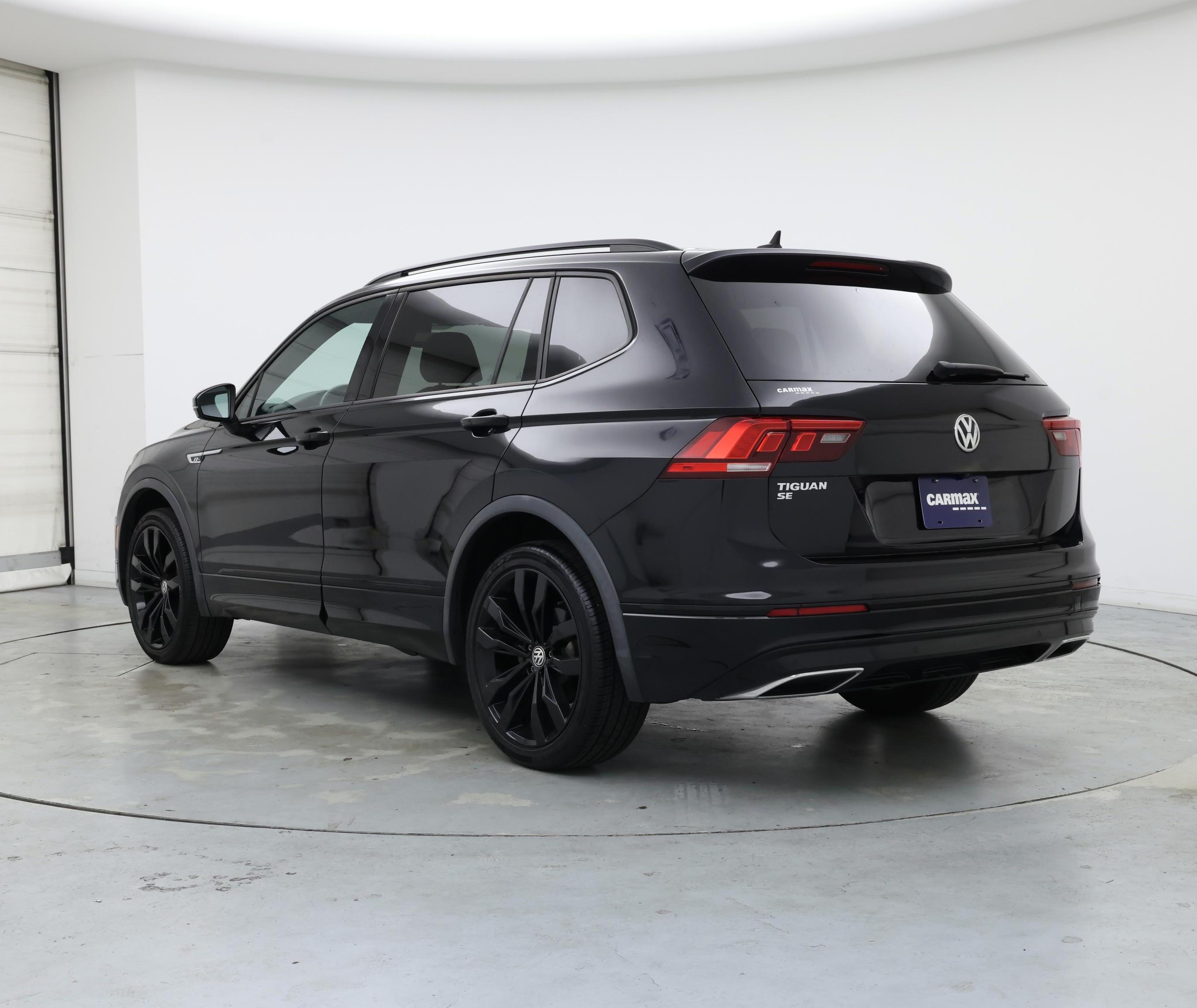Thumbnail: 2021 Volkswagen Tiguan - 2