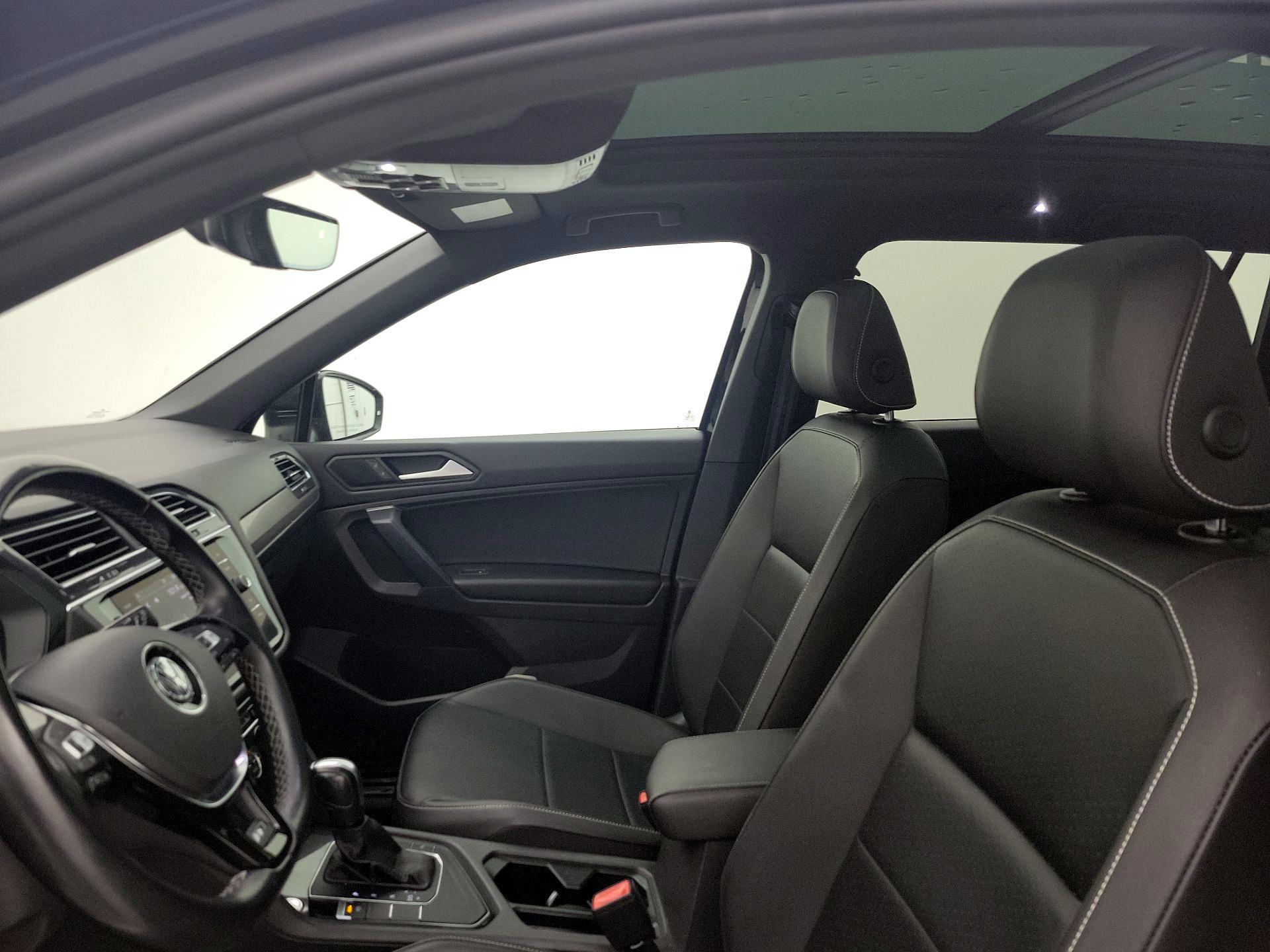 Thumbnail: 2021 Volkswagen Tiguan - 19
