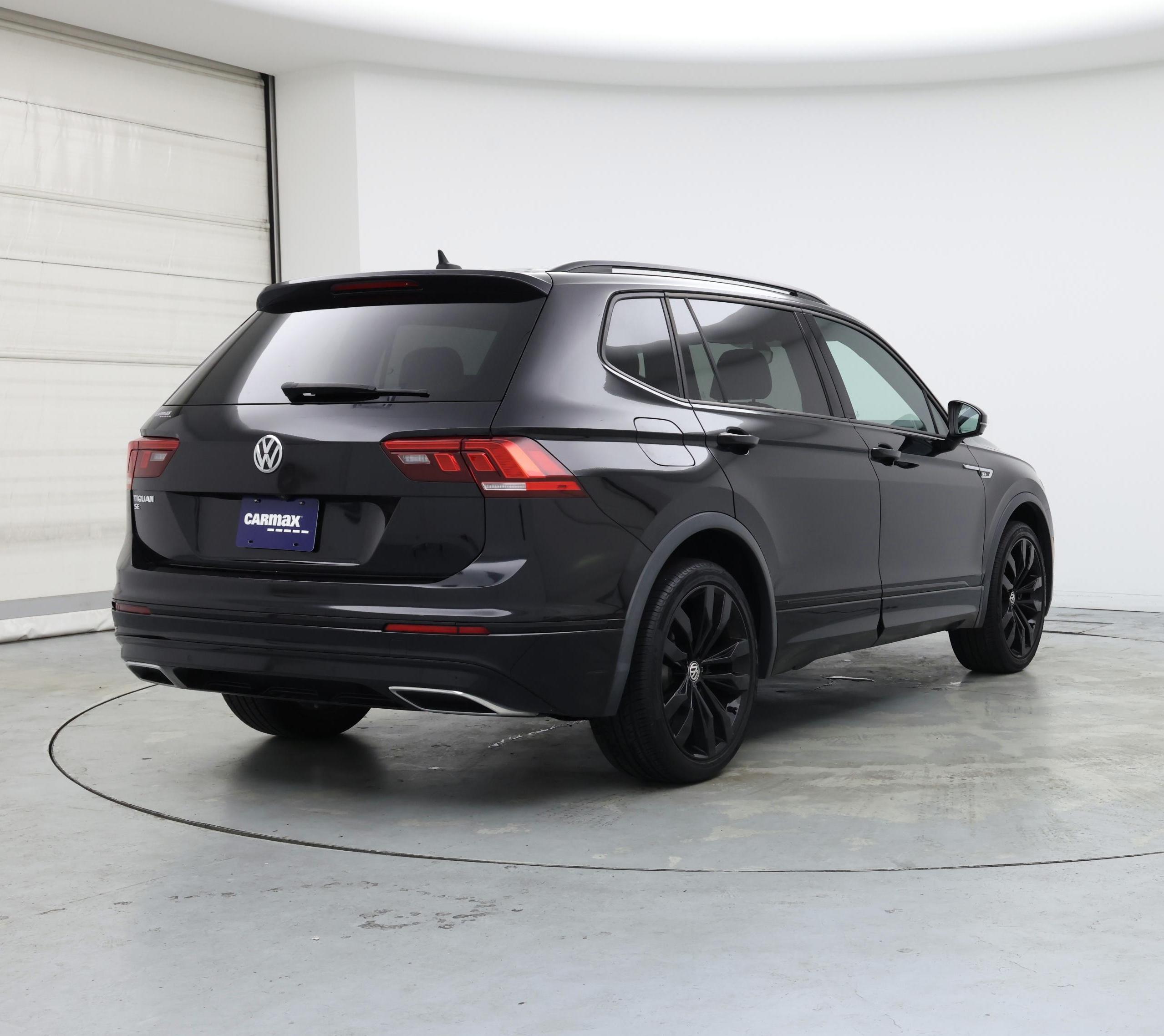 Thumbnail: 2021 Volkswagen Tiguan - 8