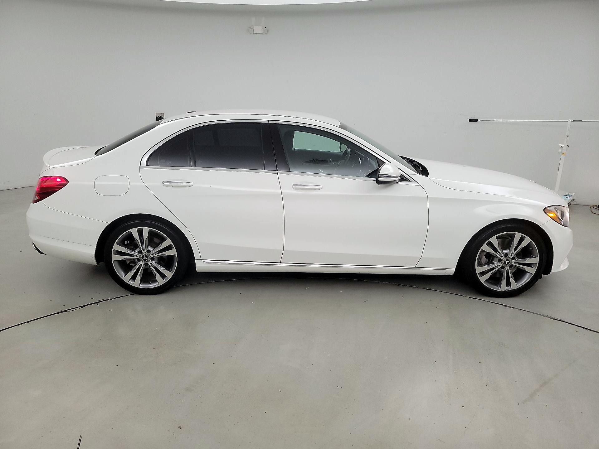 Thumbnail: 2017 Mercedes-Benz C-Class - 4