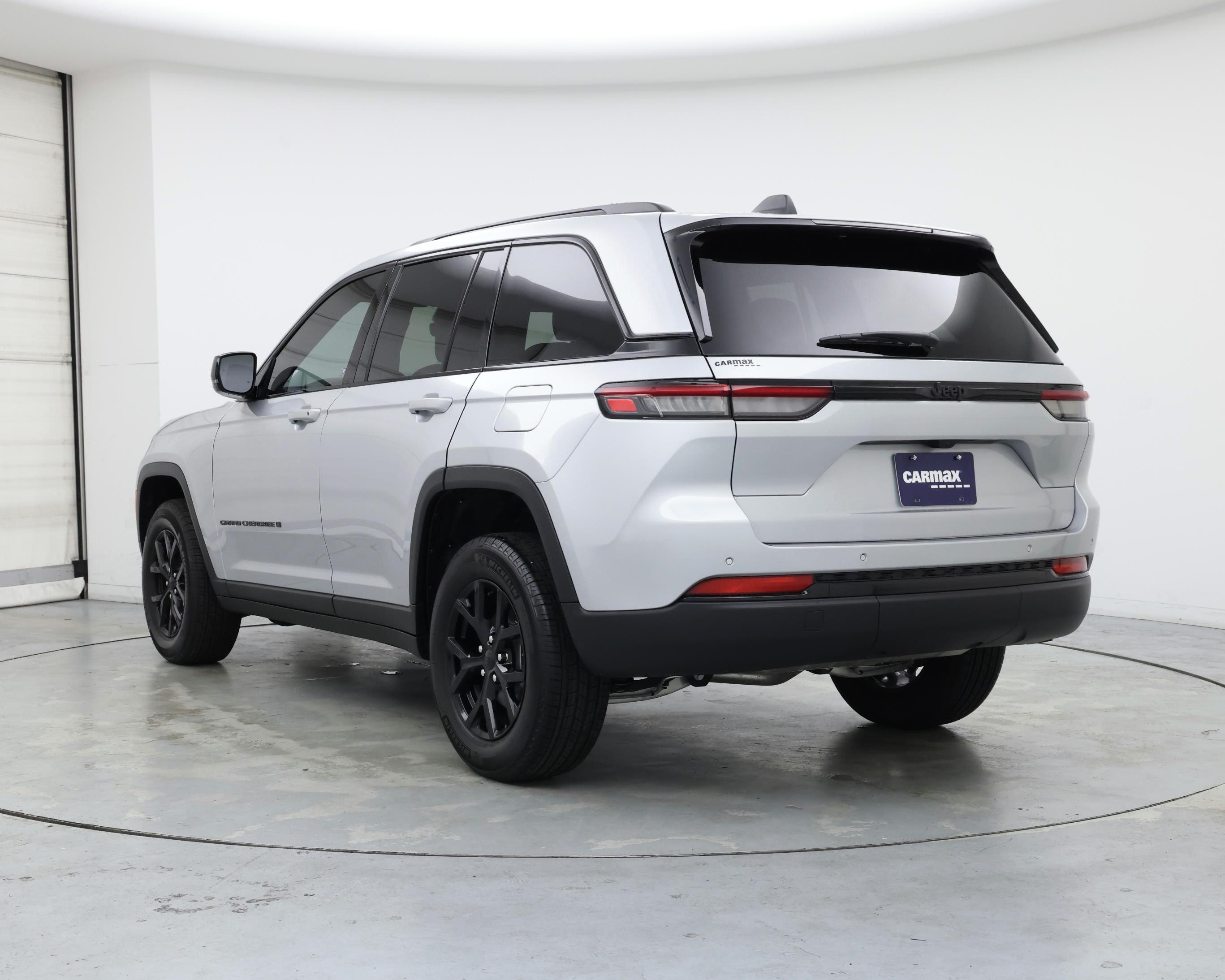 Thumbnail: 2025 Jeep Grand Cherokee - 2