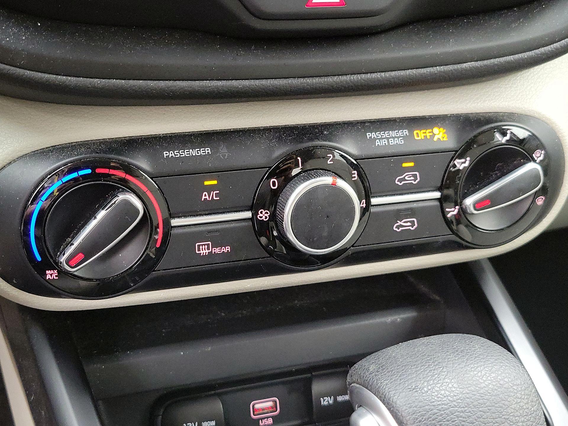 Thumbnail: 2021 Kia Soul - 16