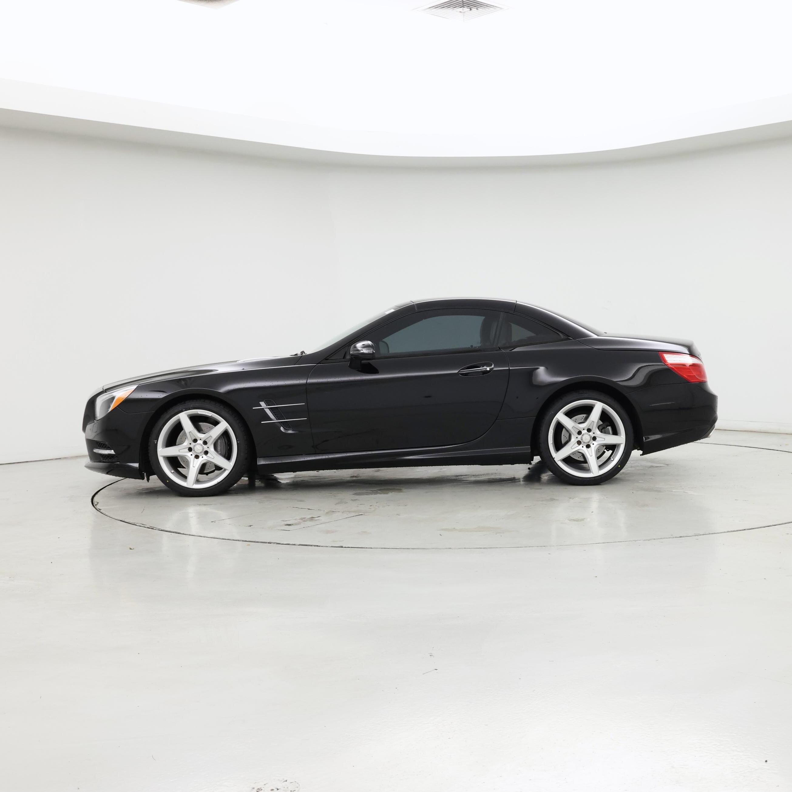 Thumbnail: 2016 Mercedes-Benz SL-Class - 3