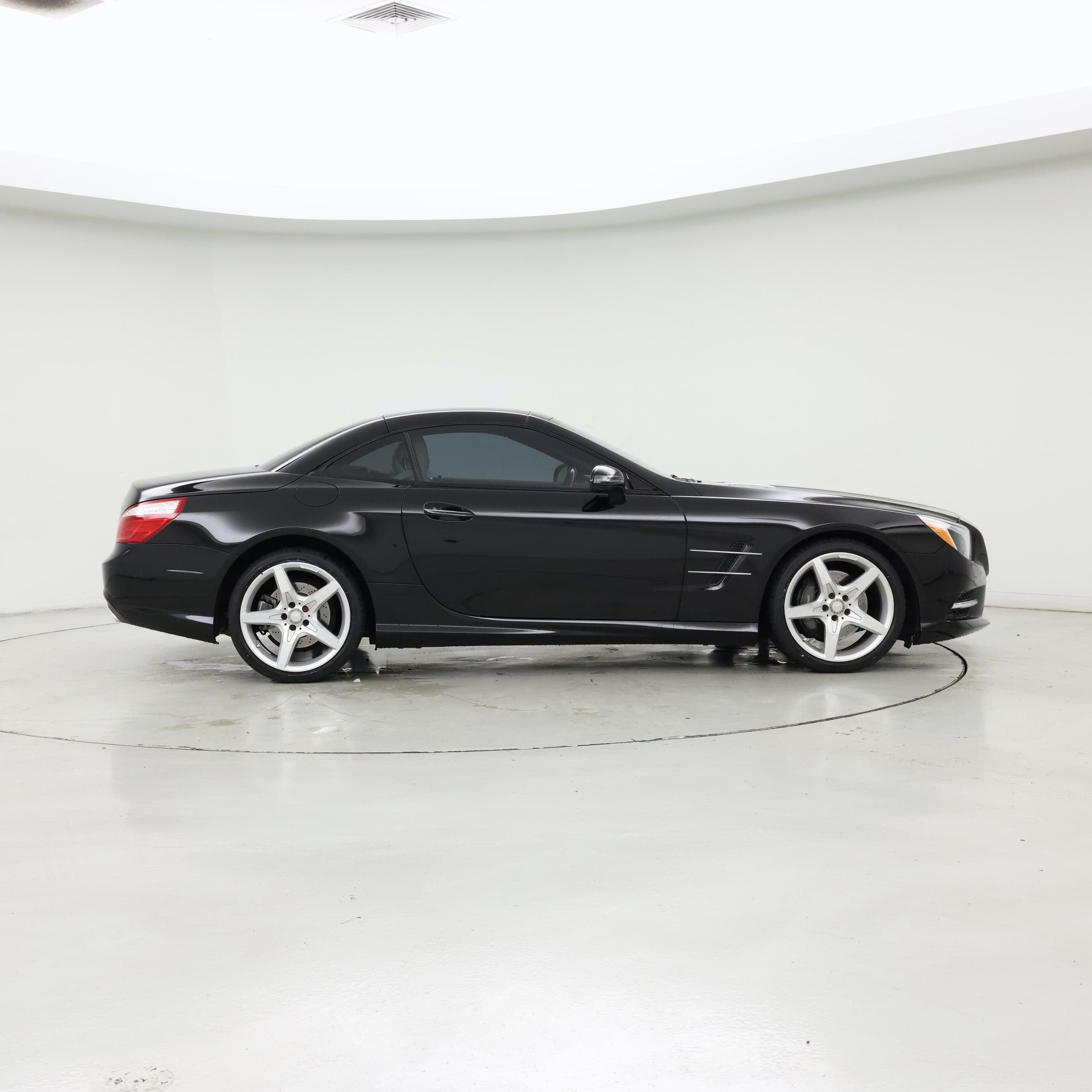 Thumbnail: 2016 Mercedes-Benz SL-Class - 7