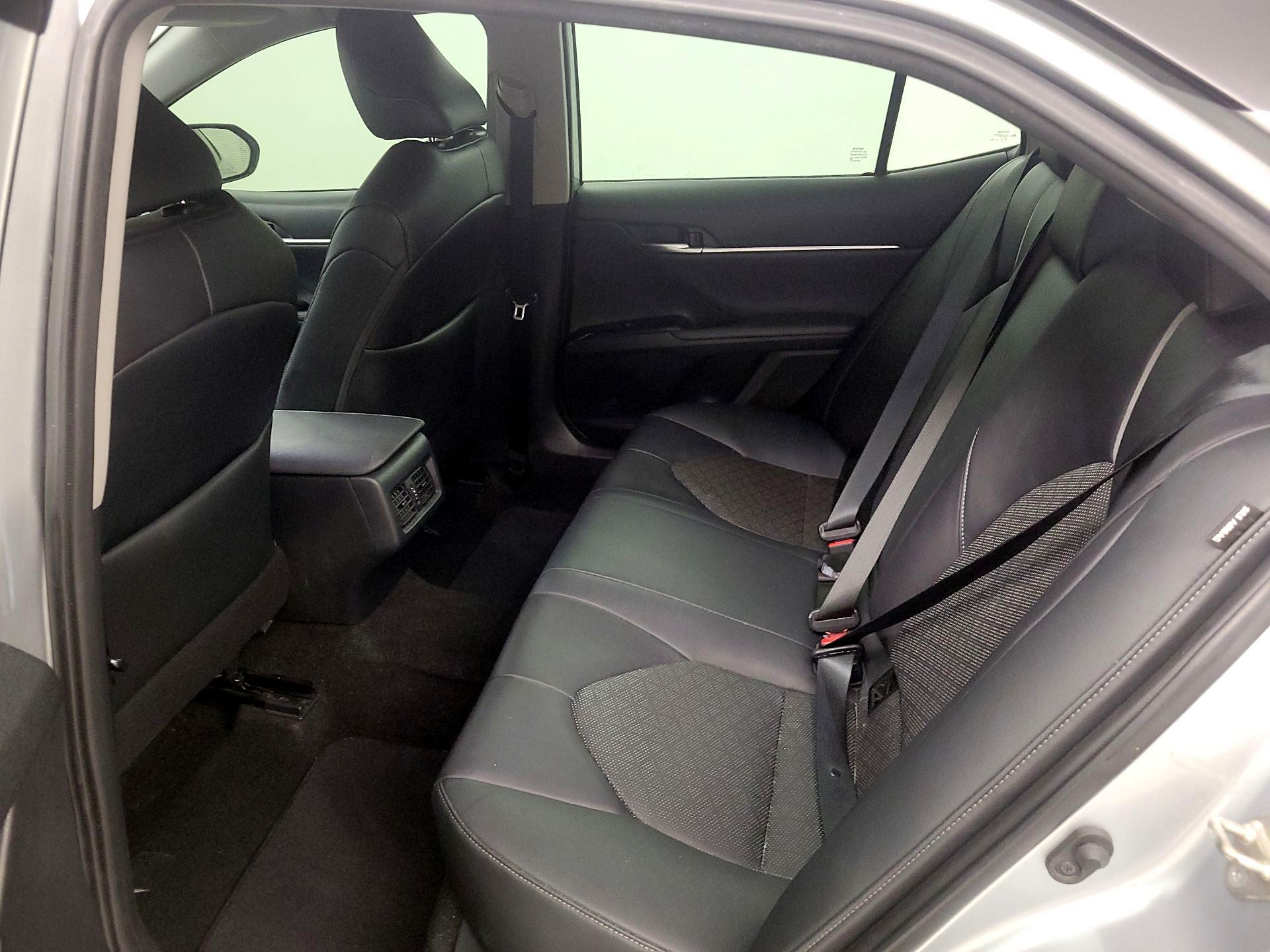 Thumbnail: 2019 Toyota Camry - 18