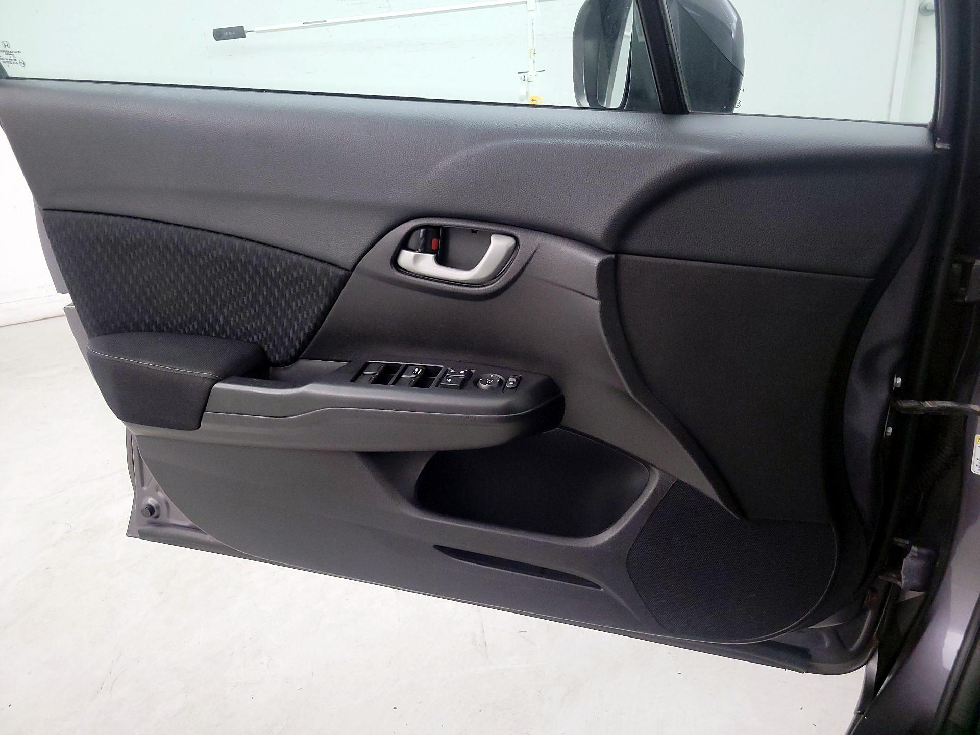 Thumbnail: 2015 Honda Civic - 10