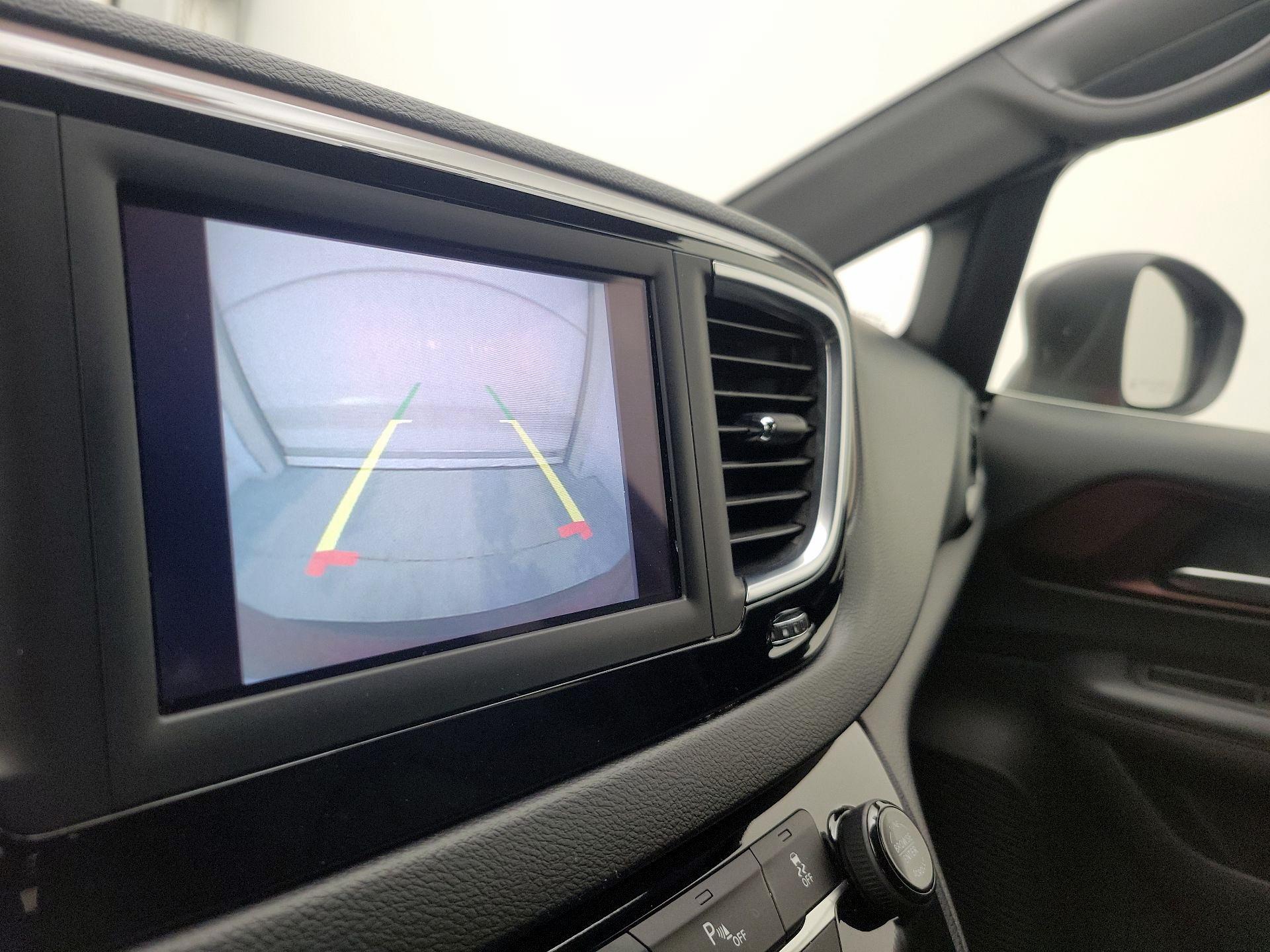 Thumbnail: 2020 Chrysler Pacifica - 14