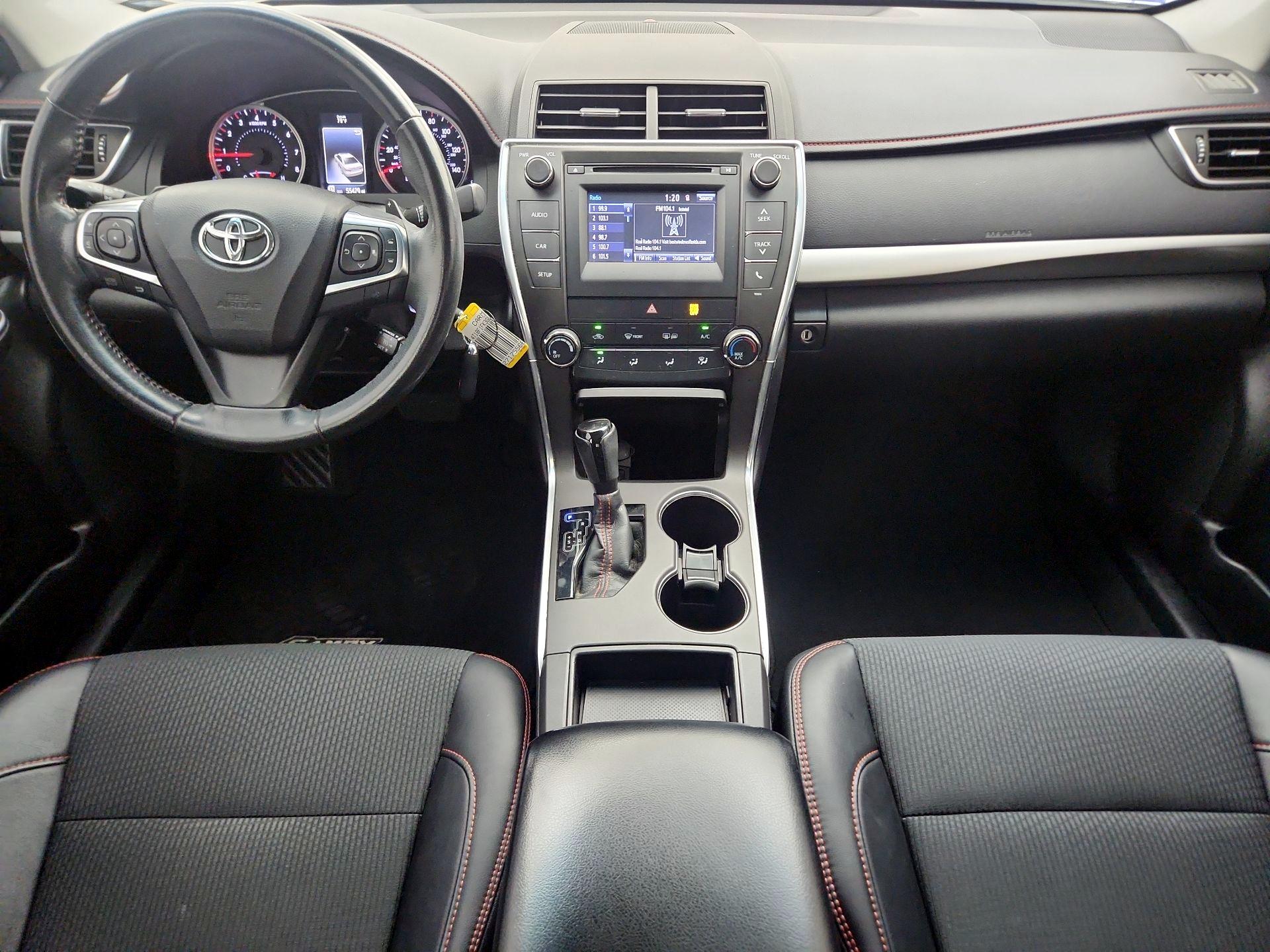 Thumbnail: 2016 Toyota Camry - 9