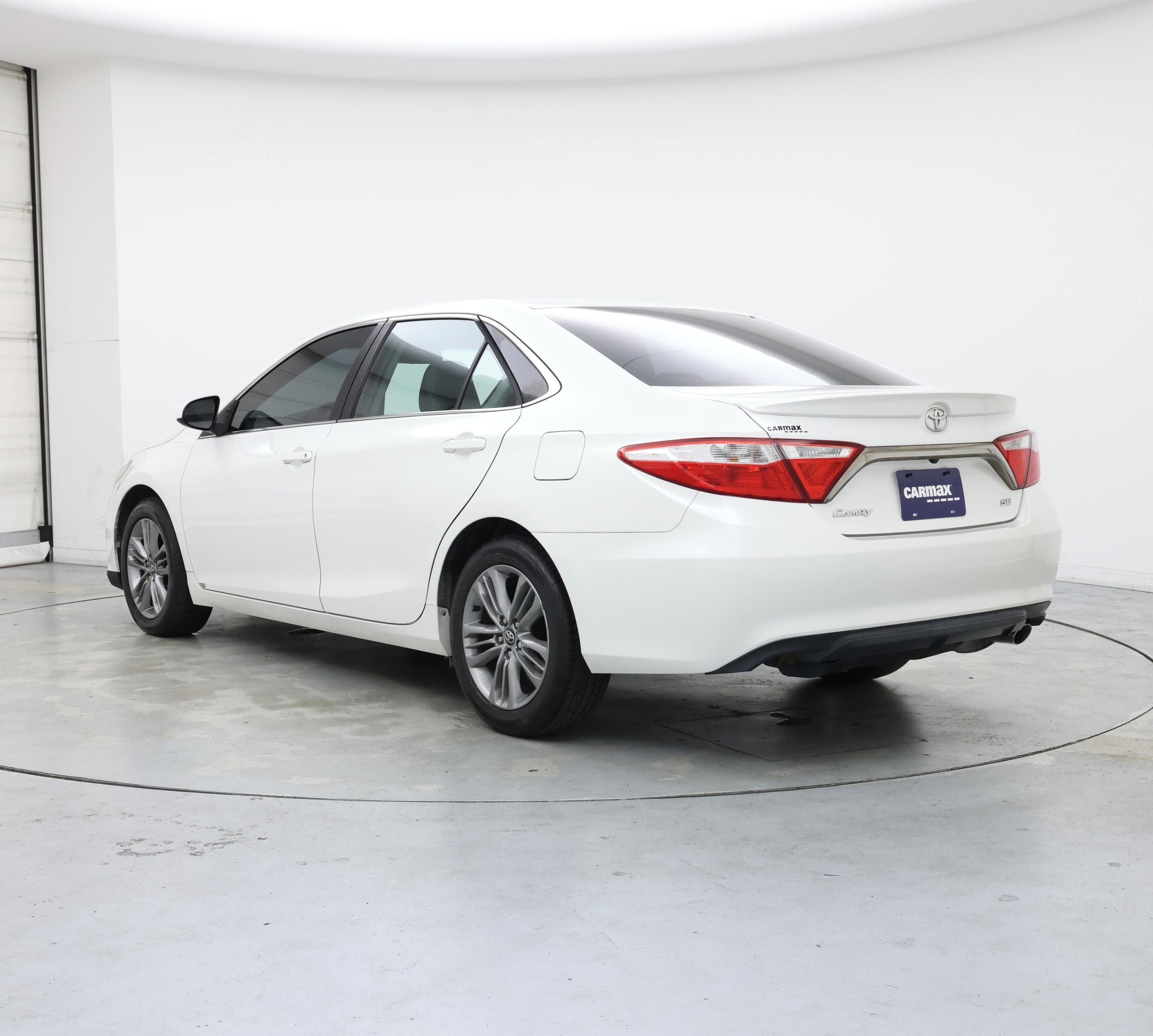 Thumbnail: 2016 Toyota Camry - 2