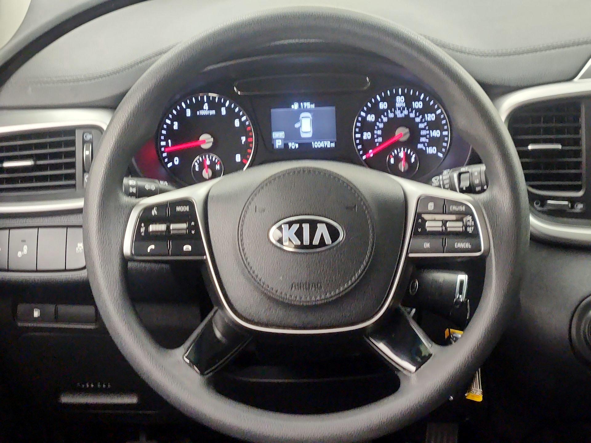 Thumbnail: 2019 Kia Sorento - 10