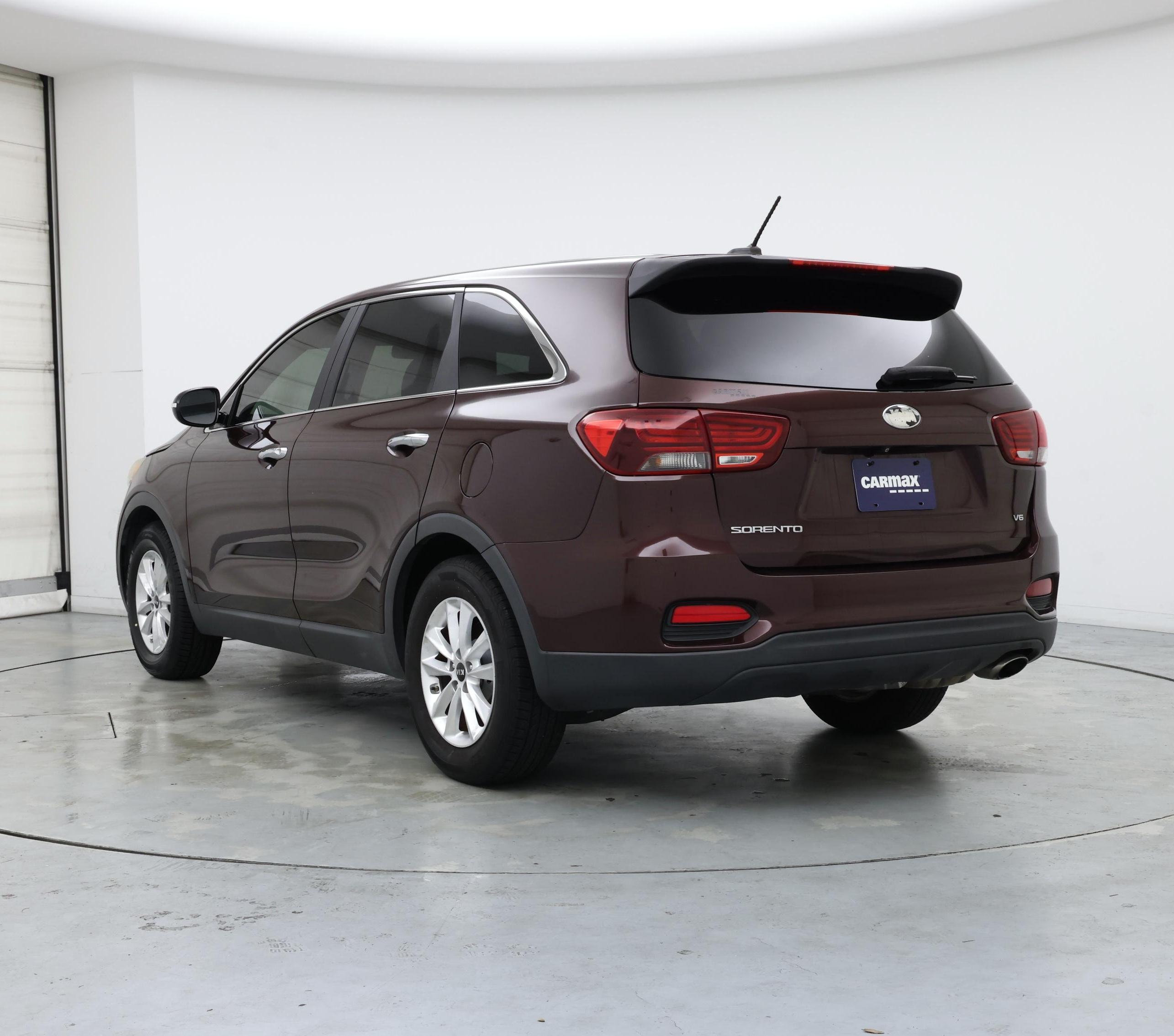 Thumbnail: 2019 Kia Sorento - 2