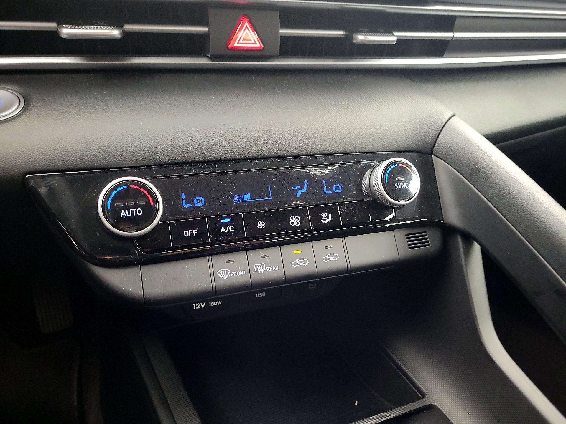 Thumbnail: 2022 Hyundai Elantra - 16