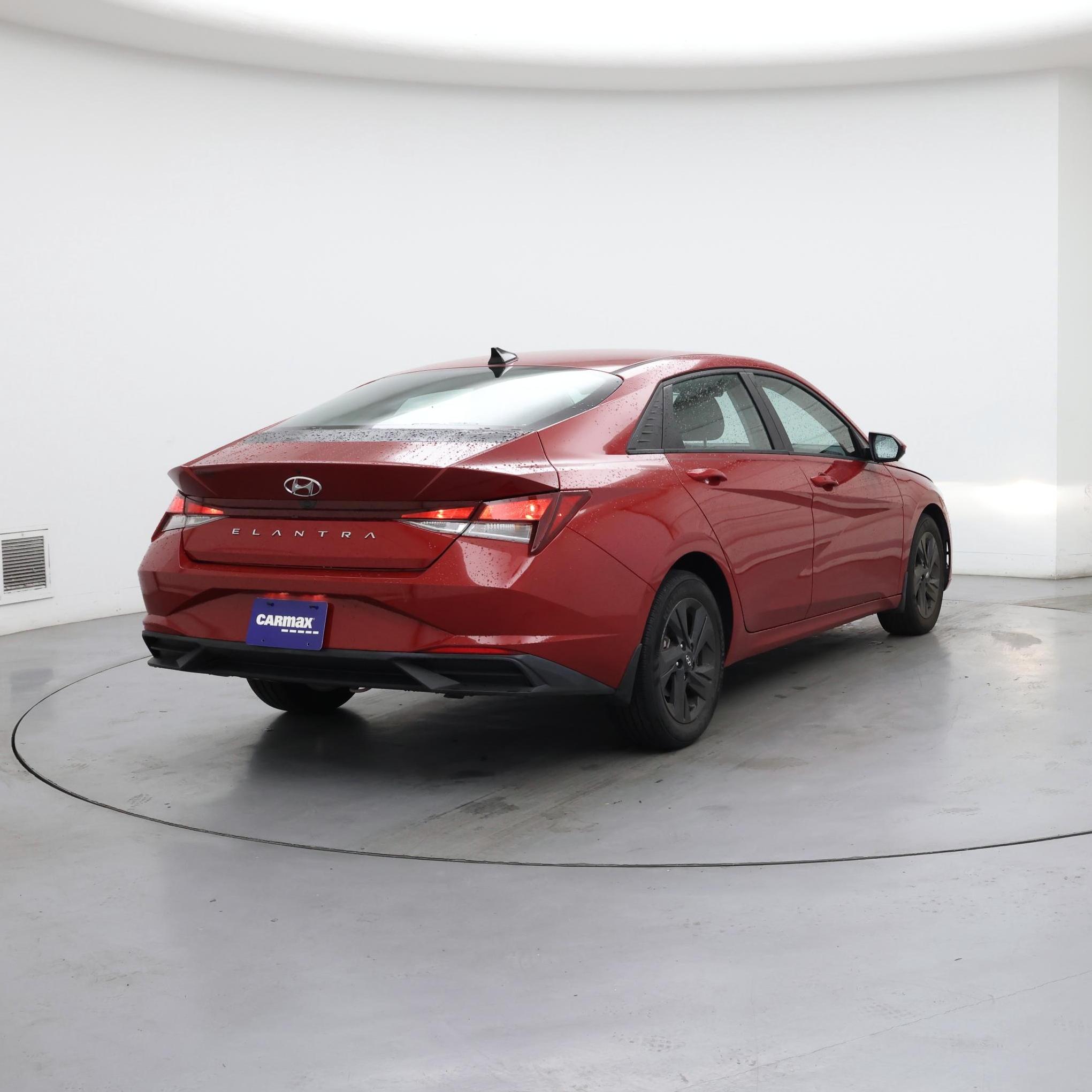 Thumbnail: 2022 Hyundai Elantra - 8
