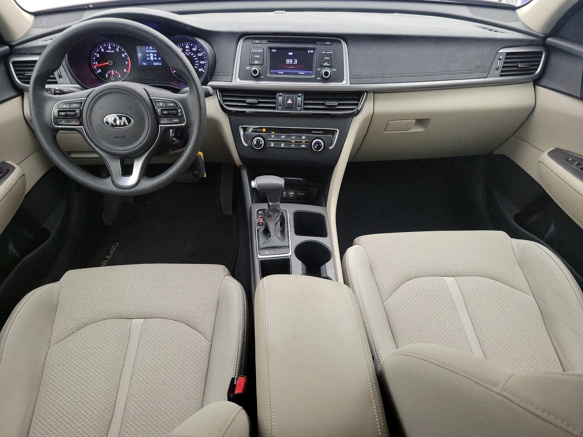 Thumbnail: 2016 Kia Optima - 9