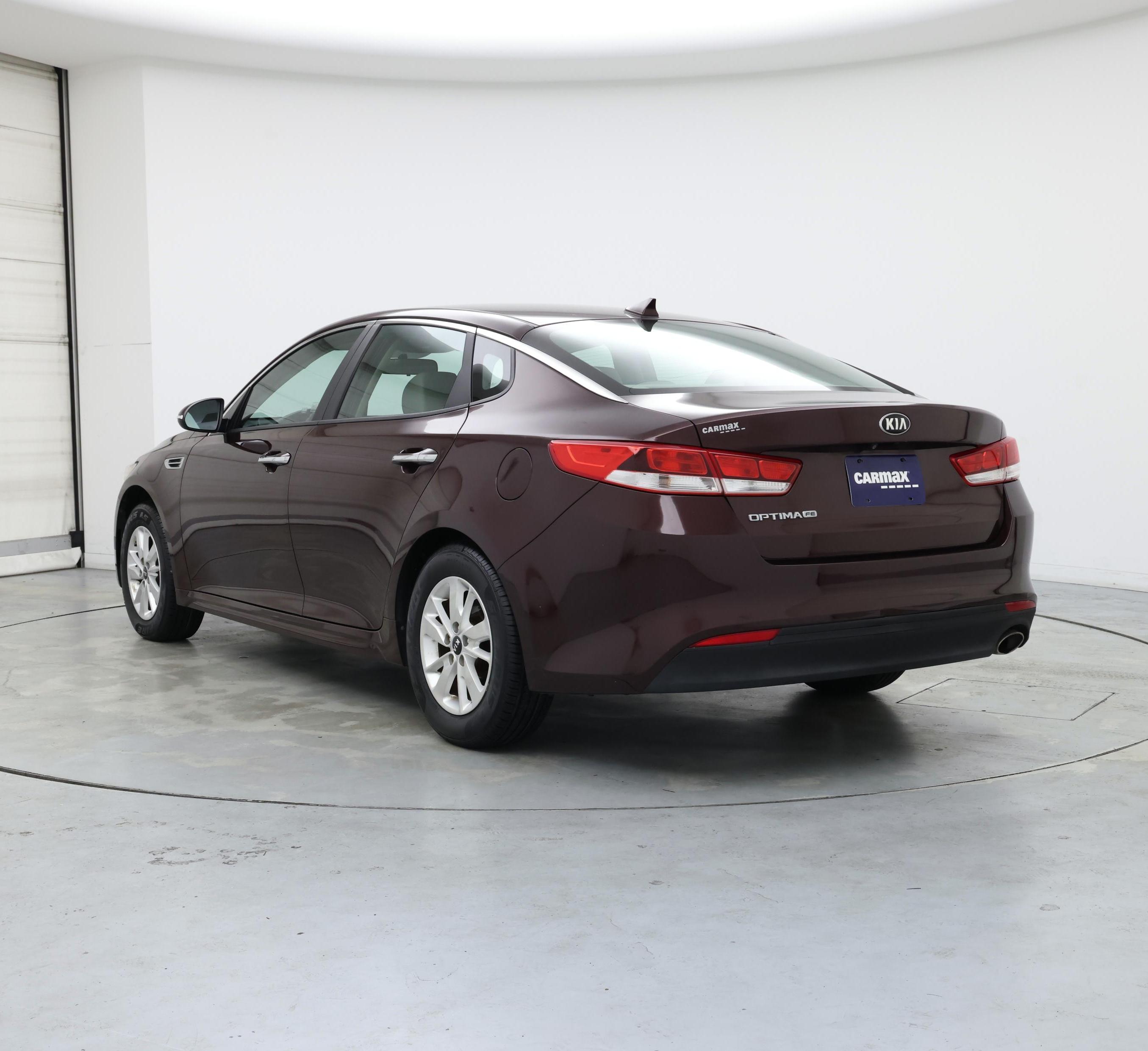 Thumbnail: 2016 Kia Optima - 2